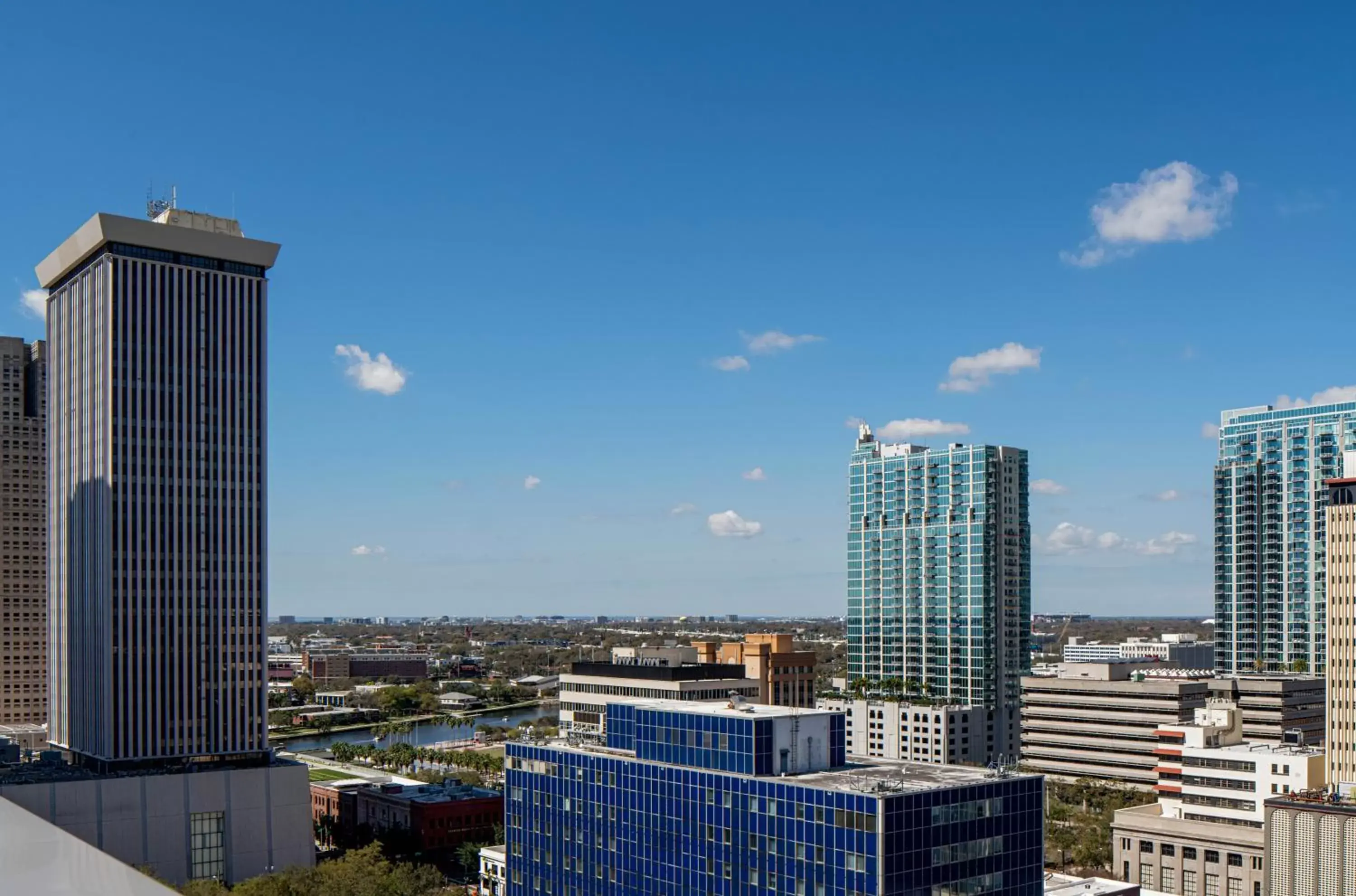 City view in Hyatt House Tampa Downtown