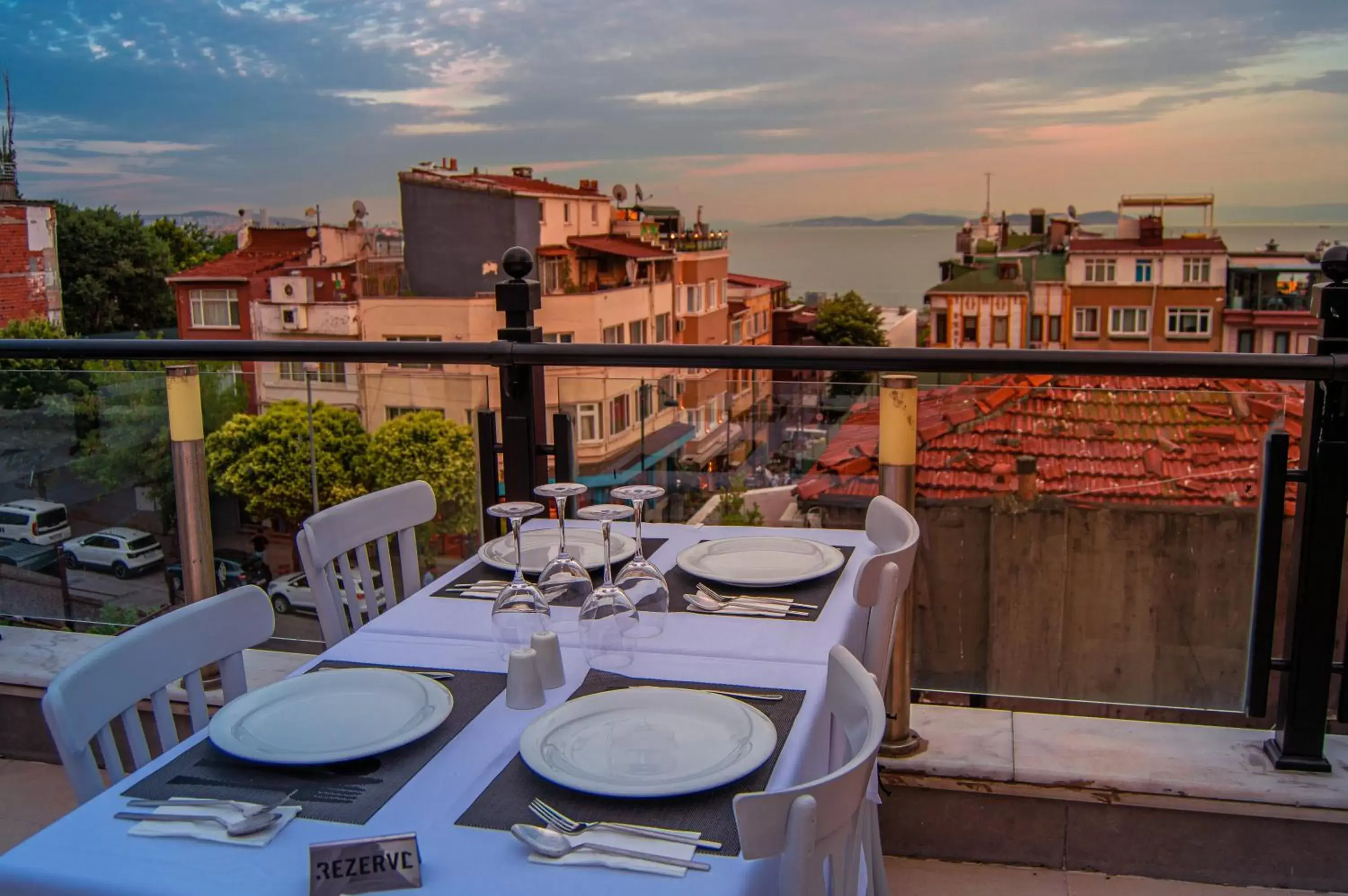 Restaurant/Places to Eat in Sarnic Hotel & Sarnic Premier Hotel(Ottoman Mansion)
