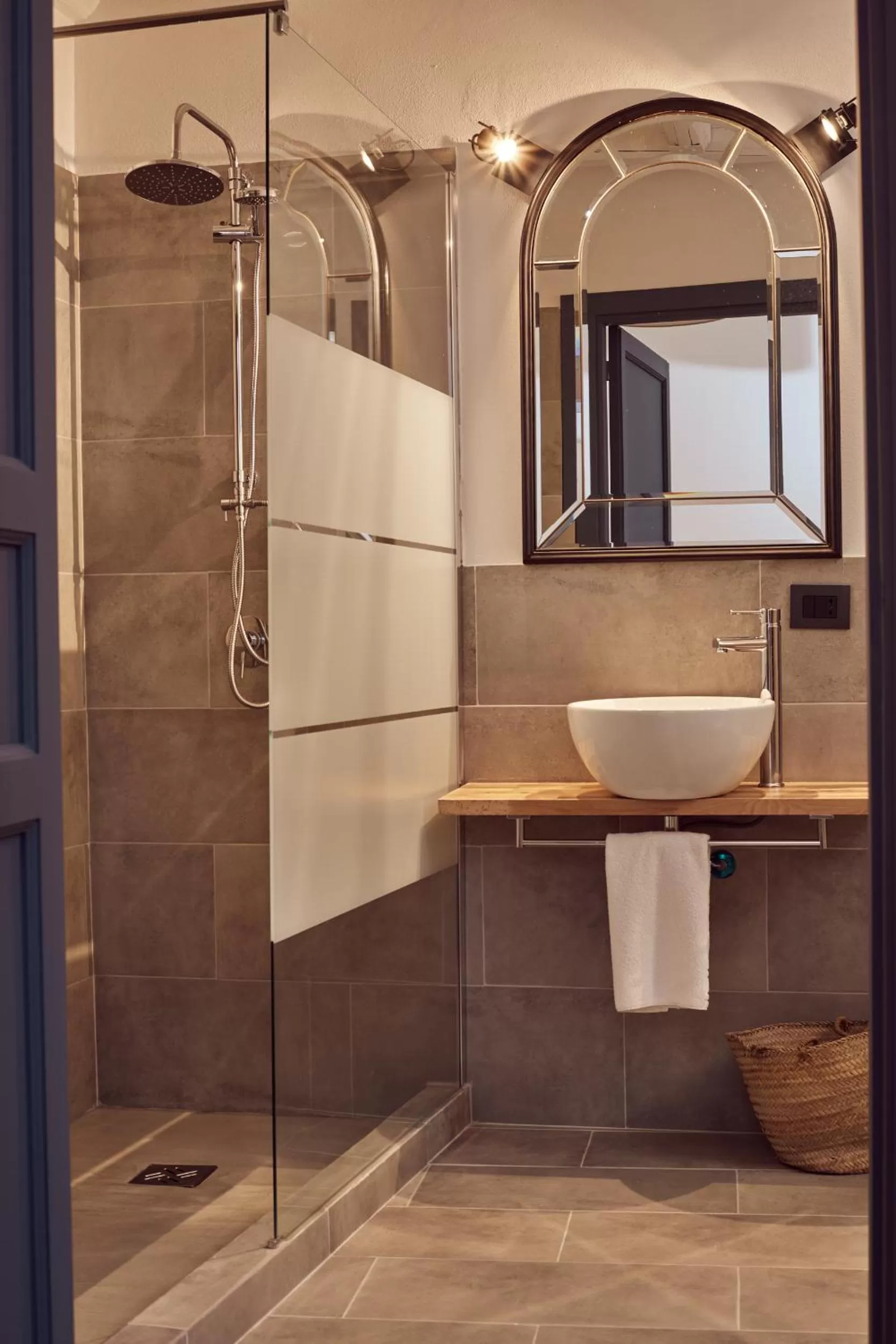 Bathroom in L' Hôtellerie Easy Suites