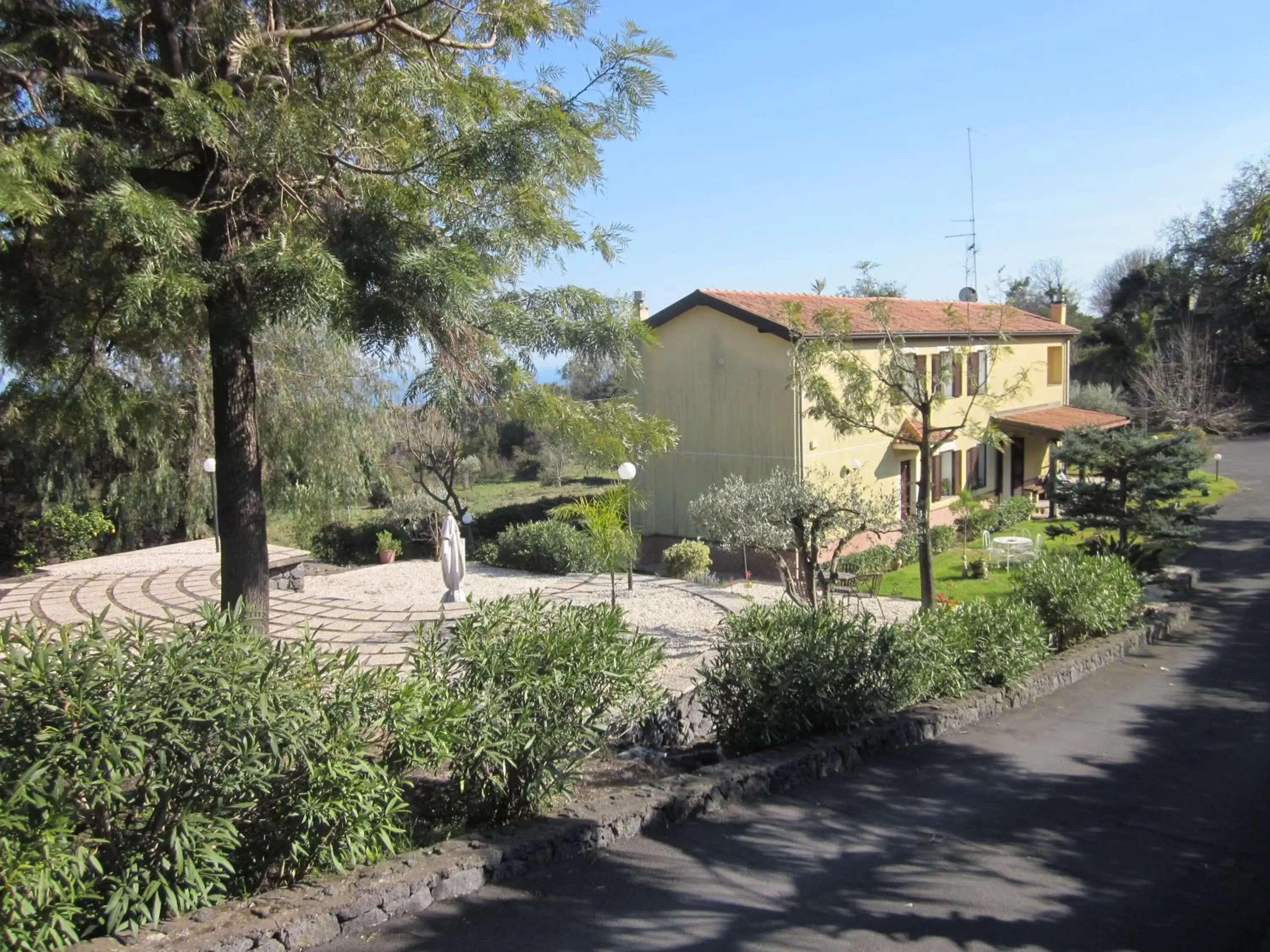 Property Building in B&B BOUTIQUE DI CHARME "ETNA-RELAX-NATURA"