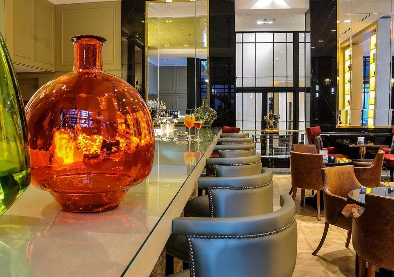 Lounge or bar in Alvear Icon Hotel