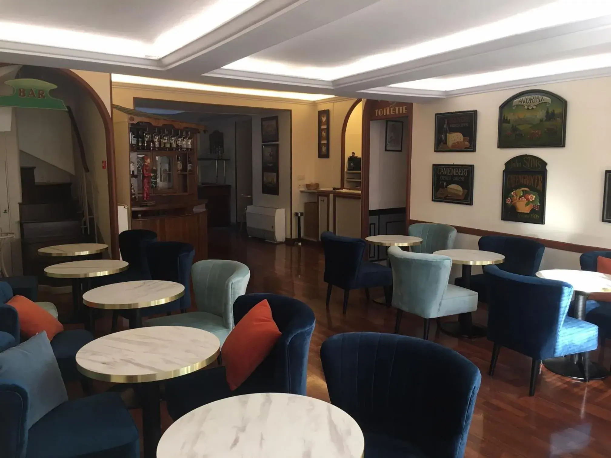 Lounge or bar, Lounge/Bar in Hôtel Restaurant Des Remparts