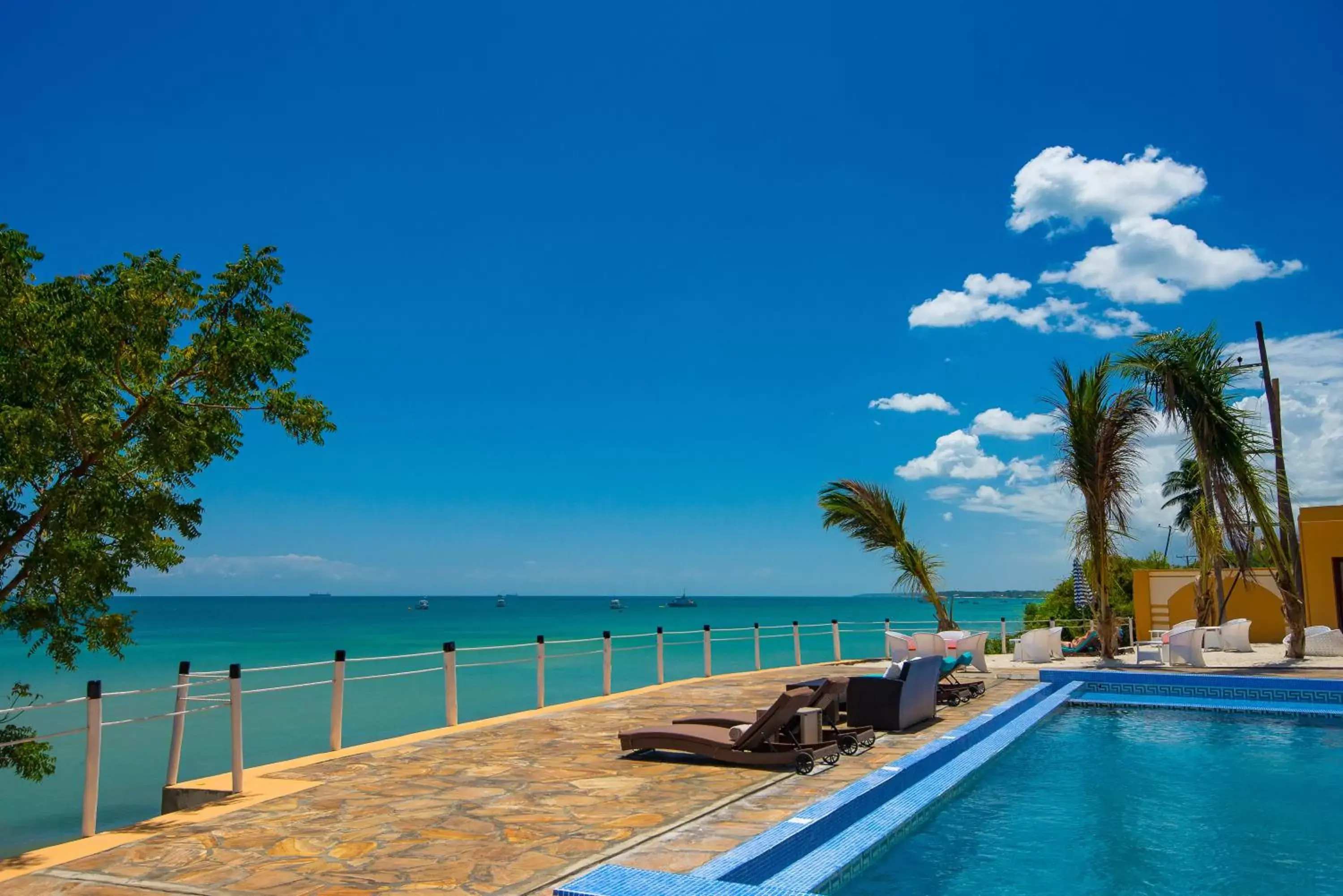 Swimming Pool in Golden Tulip Zanzibar Resort