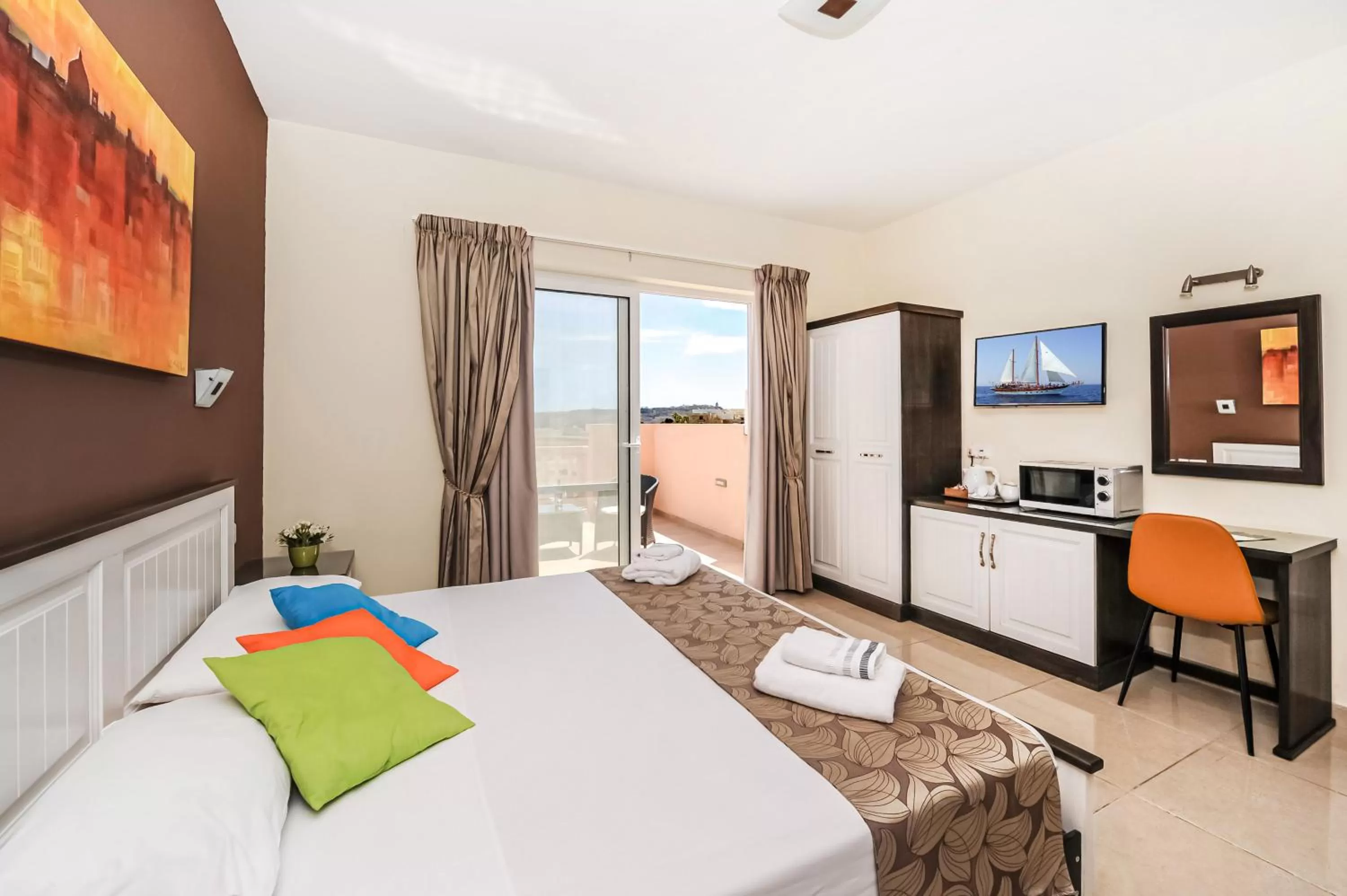 Photo of the whole room, Bed in Mariblu Hotel