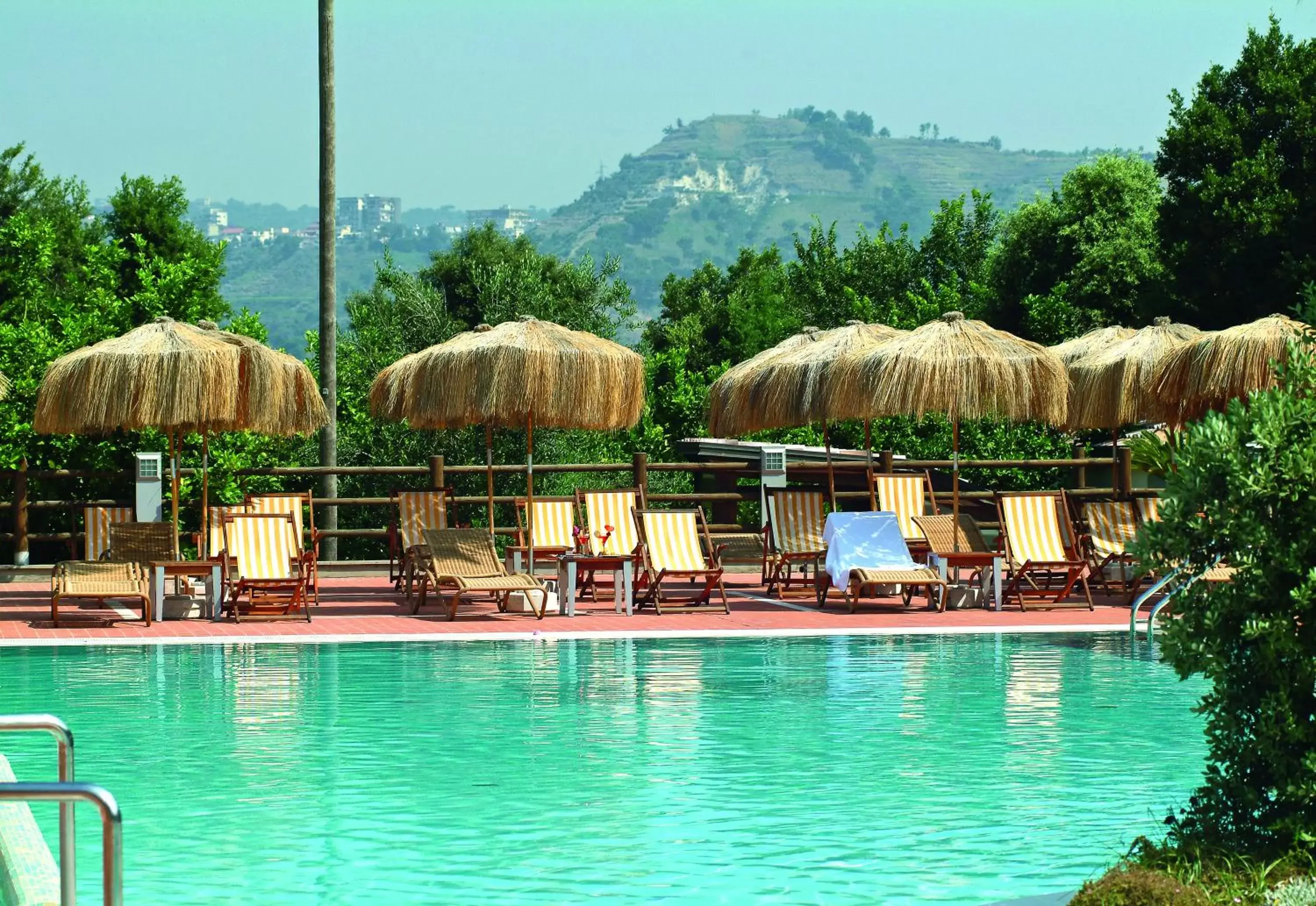 Swimming Pool in Montespina Park Hotel