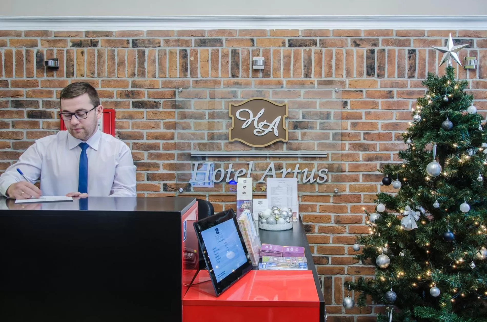 Property logo or sign in Hotel Artus - Old Town