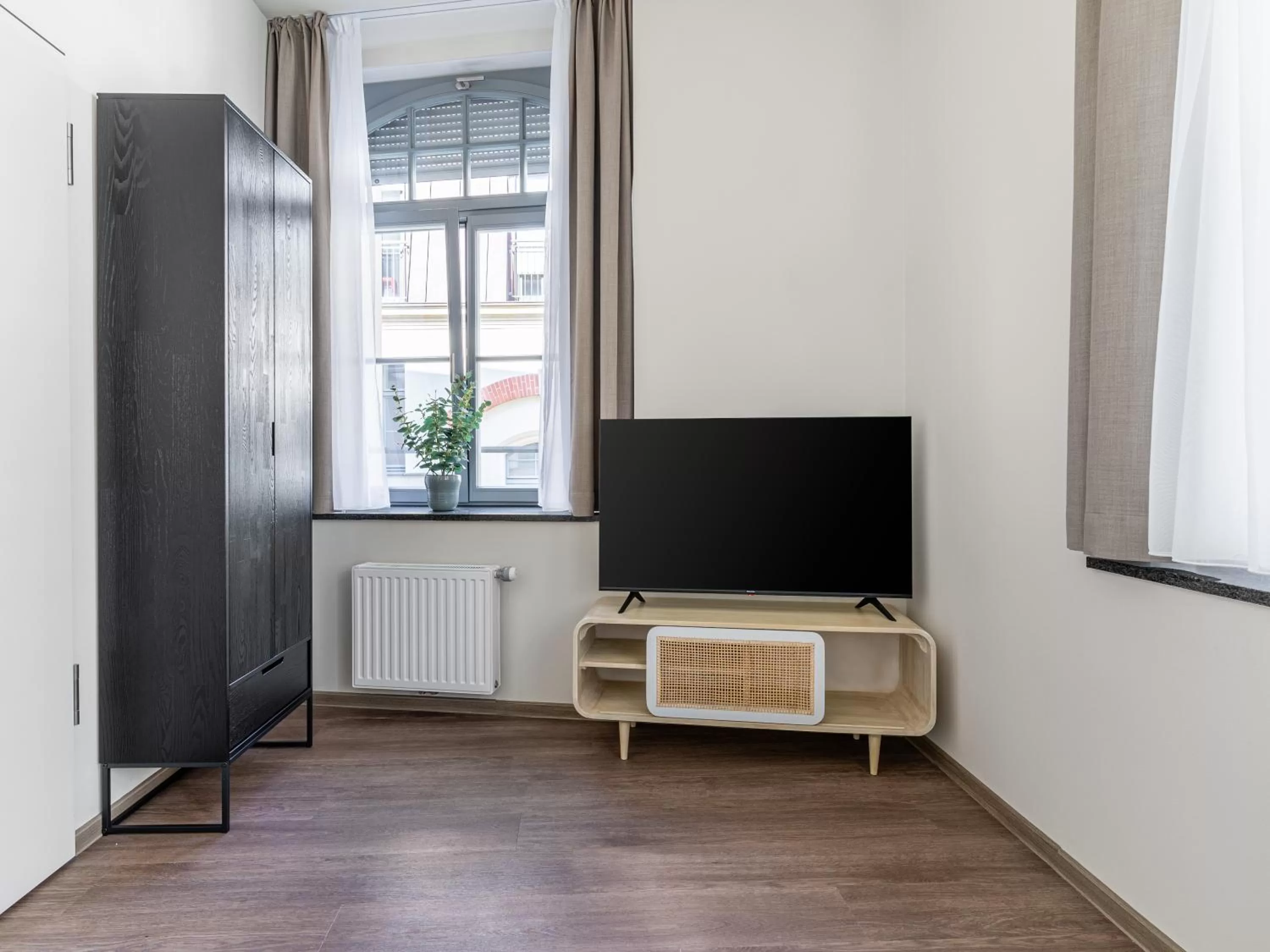 TV and multimedia in Limehome Leipzig Oelßner's Hof