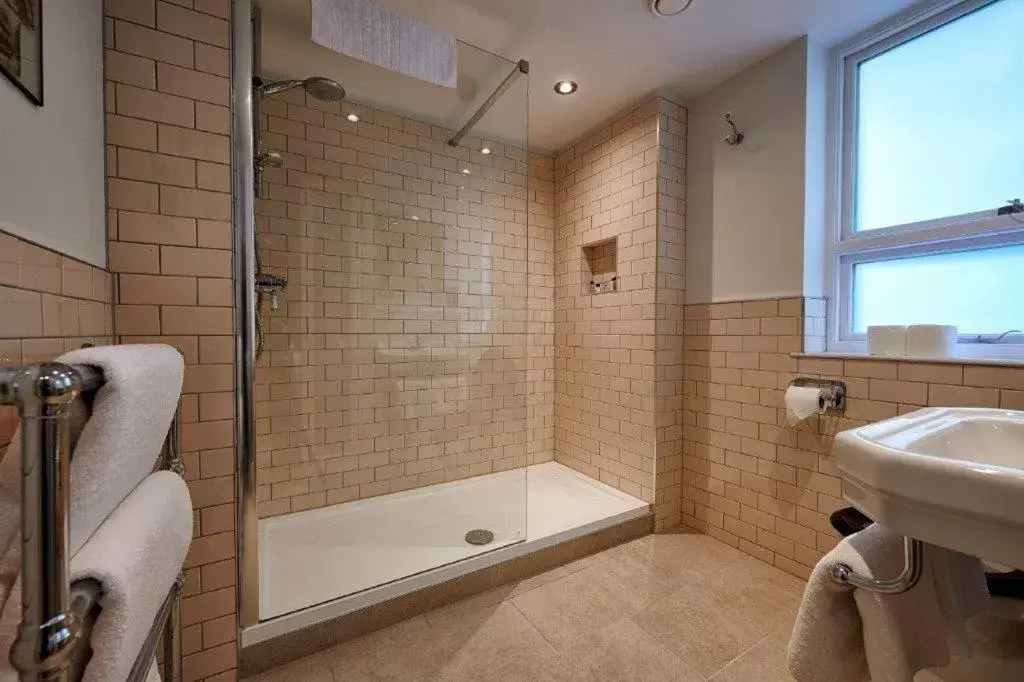 Bathroom in The Boathouse