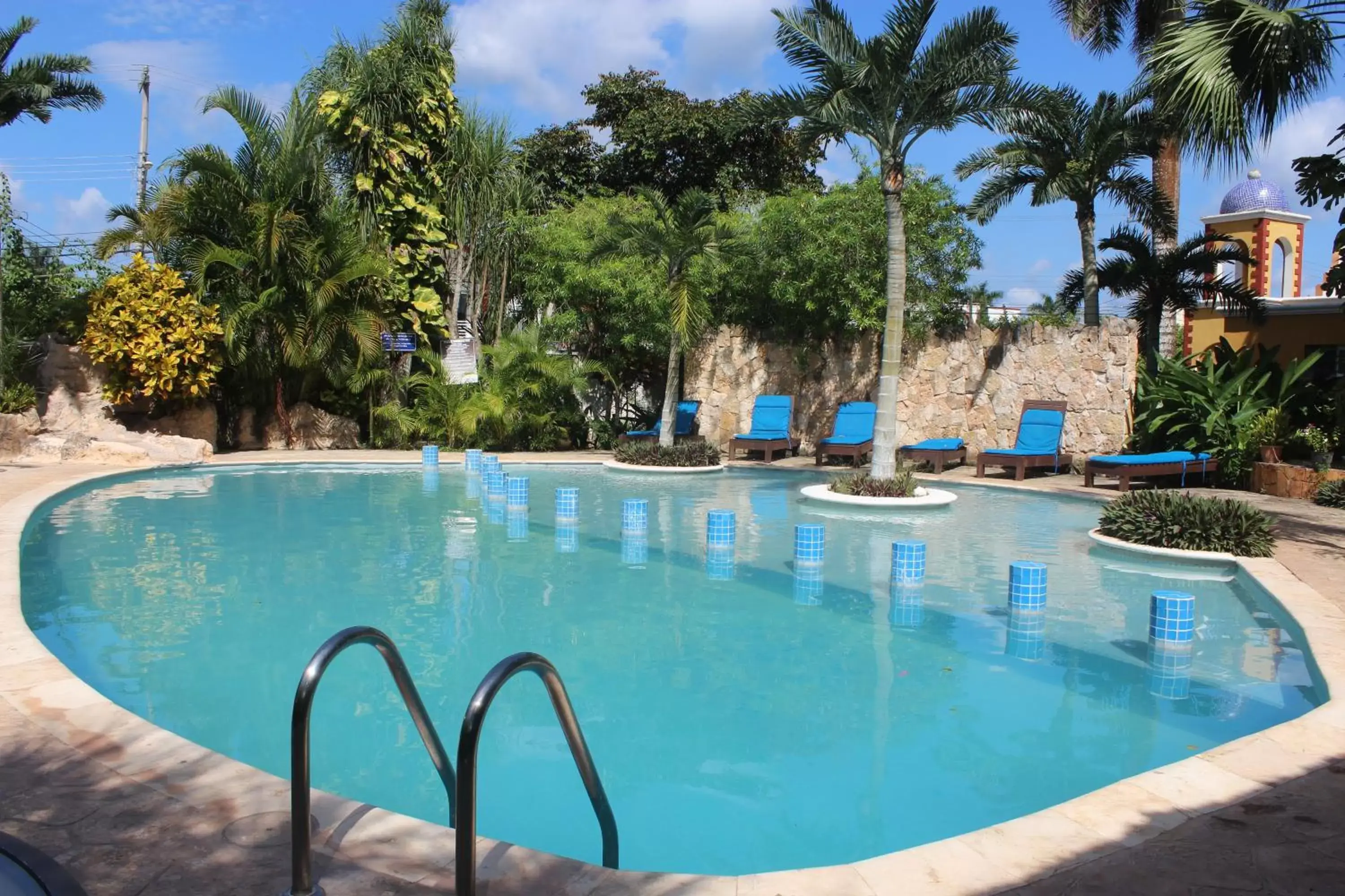 Swimming Pool in Ecotel Quinta Regia