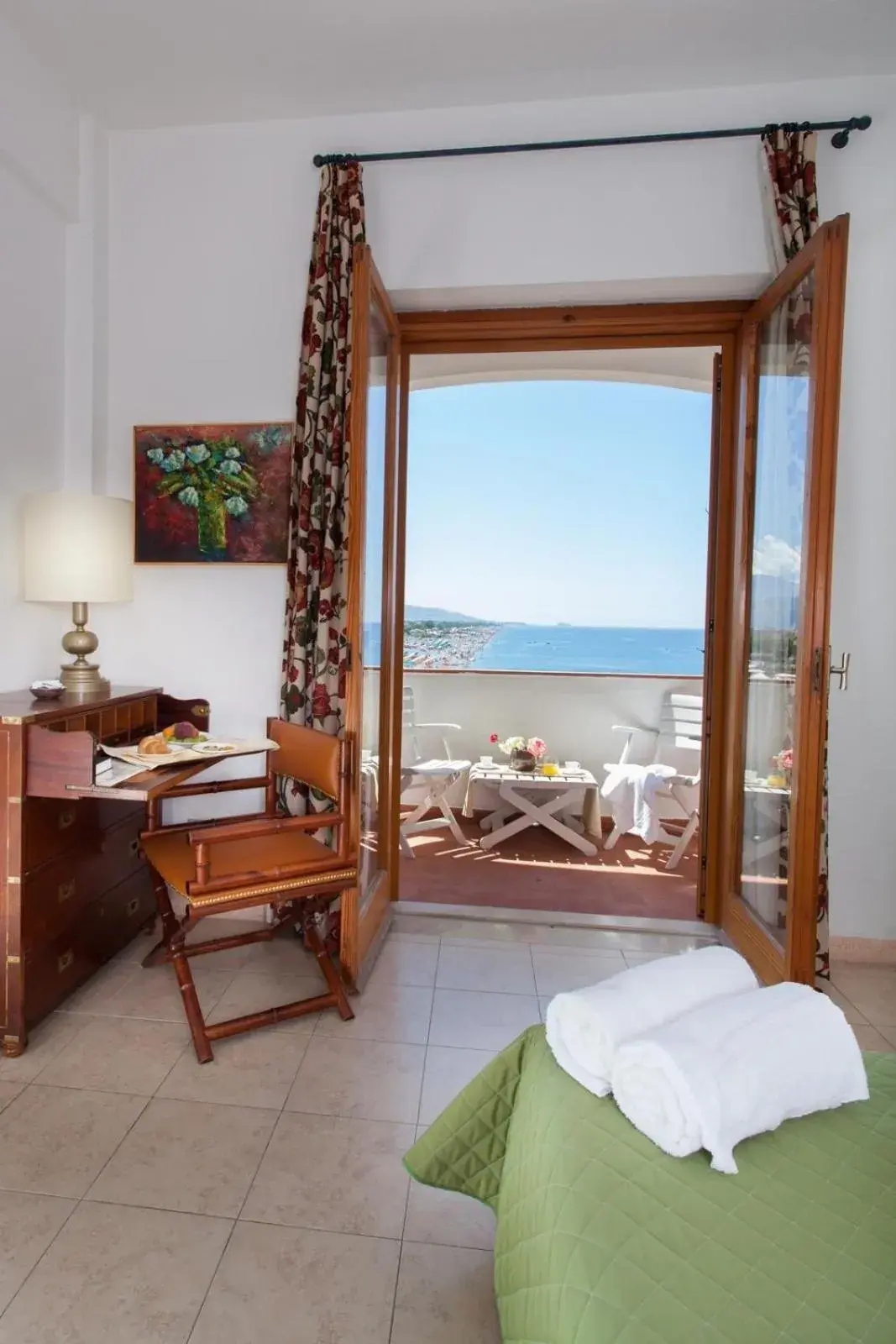 Double Room with Sea View in Grand Hotel De Rose