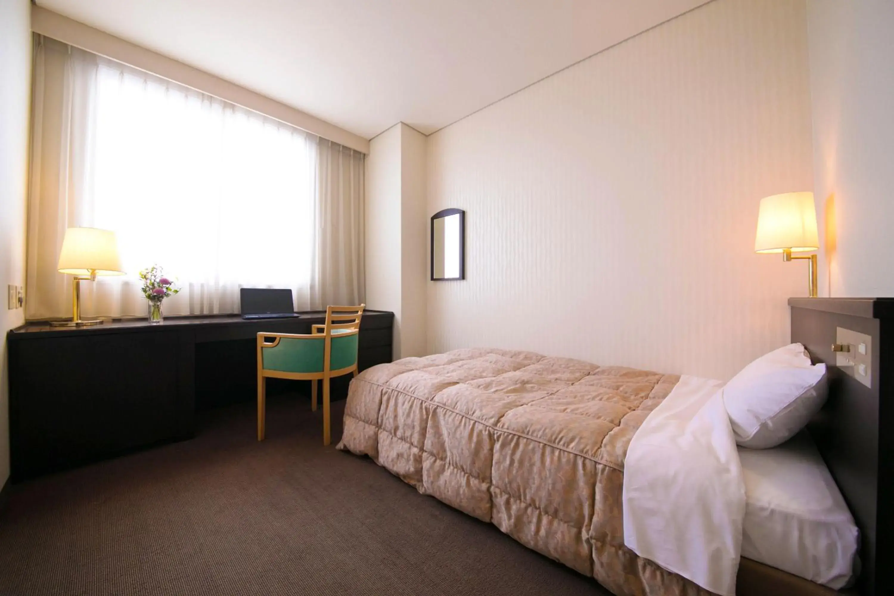 Photo of the whole room, Bed in Seaside Hotel Maiko Villa Kobe