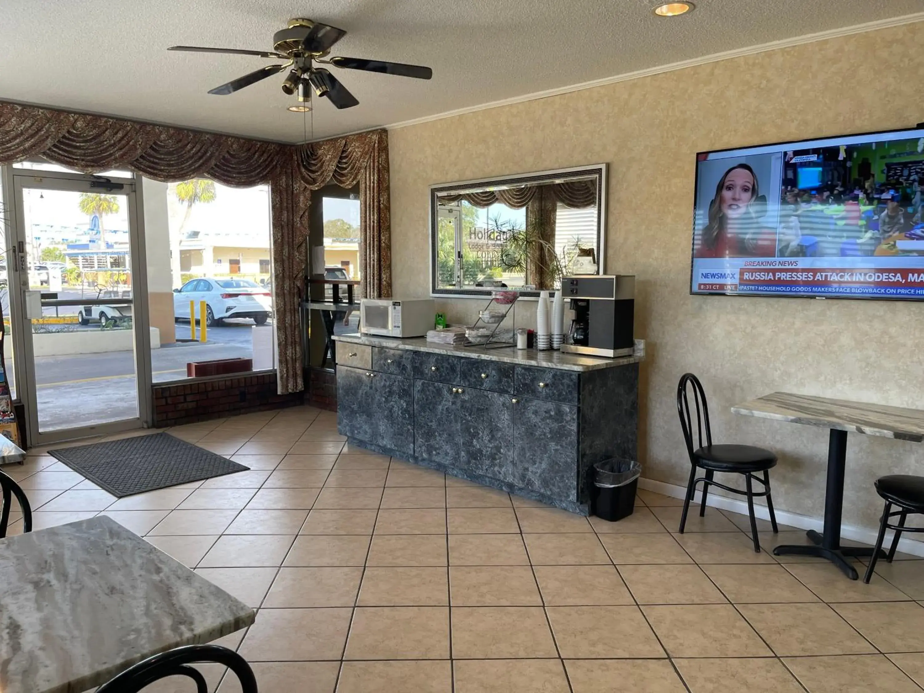 Lobby or reception, Lobby/Reception in Hole Inn the Wall Hotel - Sunset Plaza - Fort Walton Beach