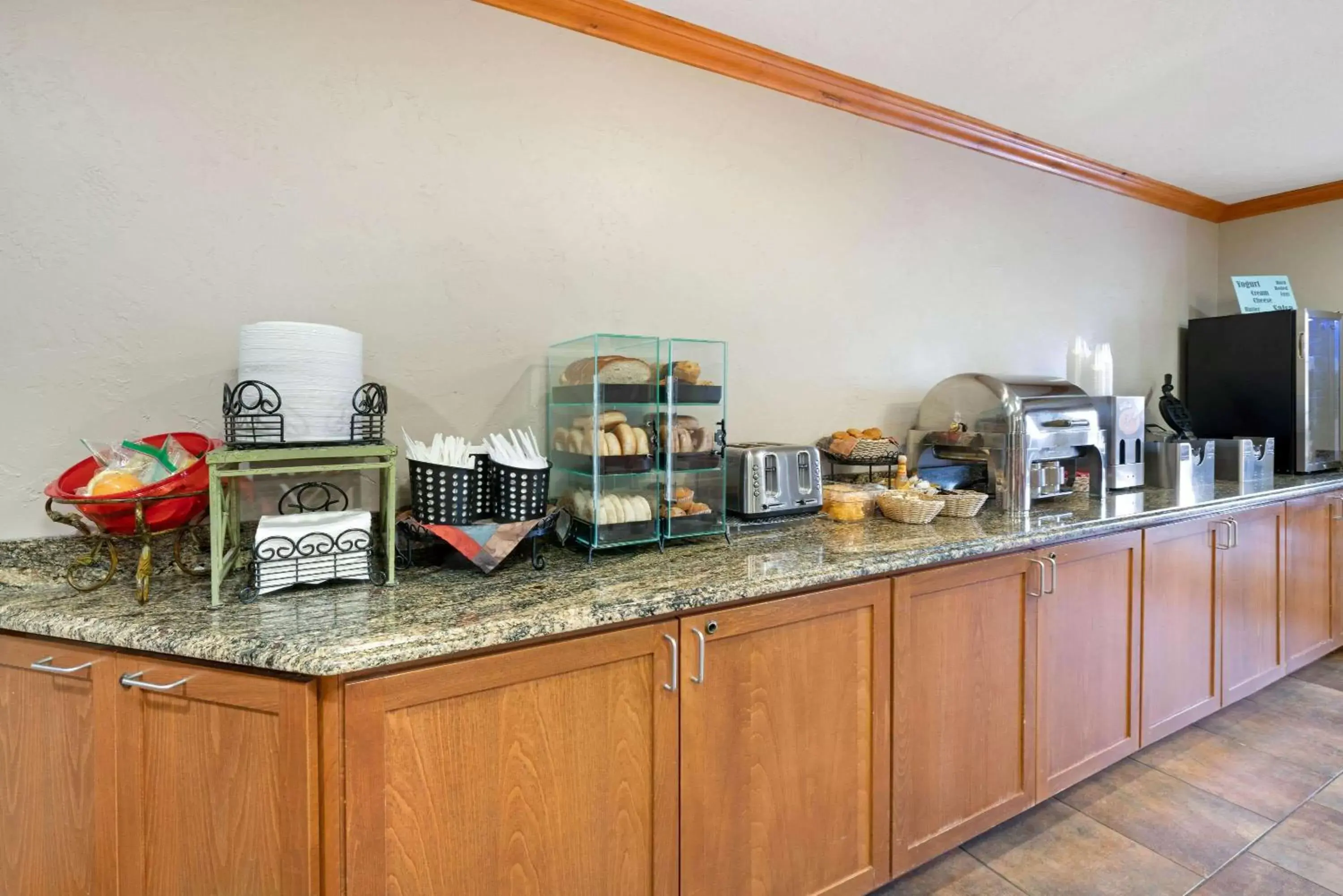 Restaurant/places to eat in La Quinta Inn by Wyndham Missoula Restaurant/places to eat in La Quinta Inn by Wyndham Missoula