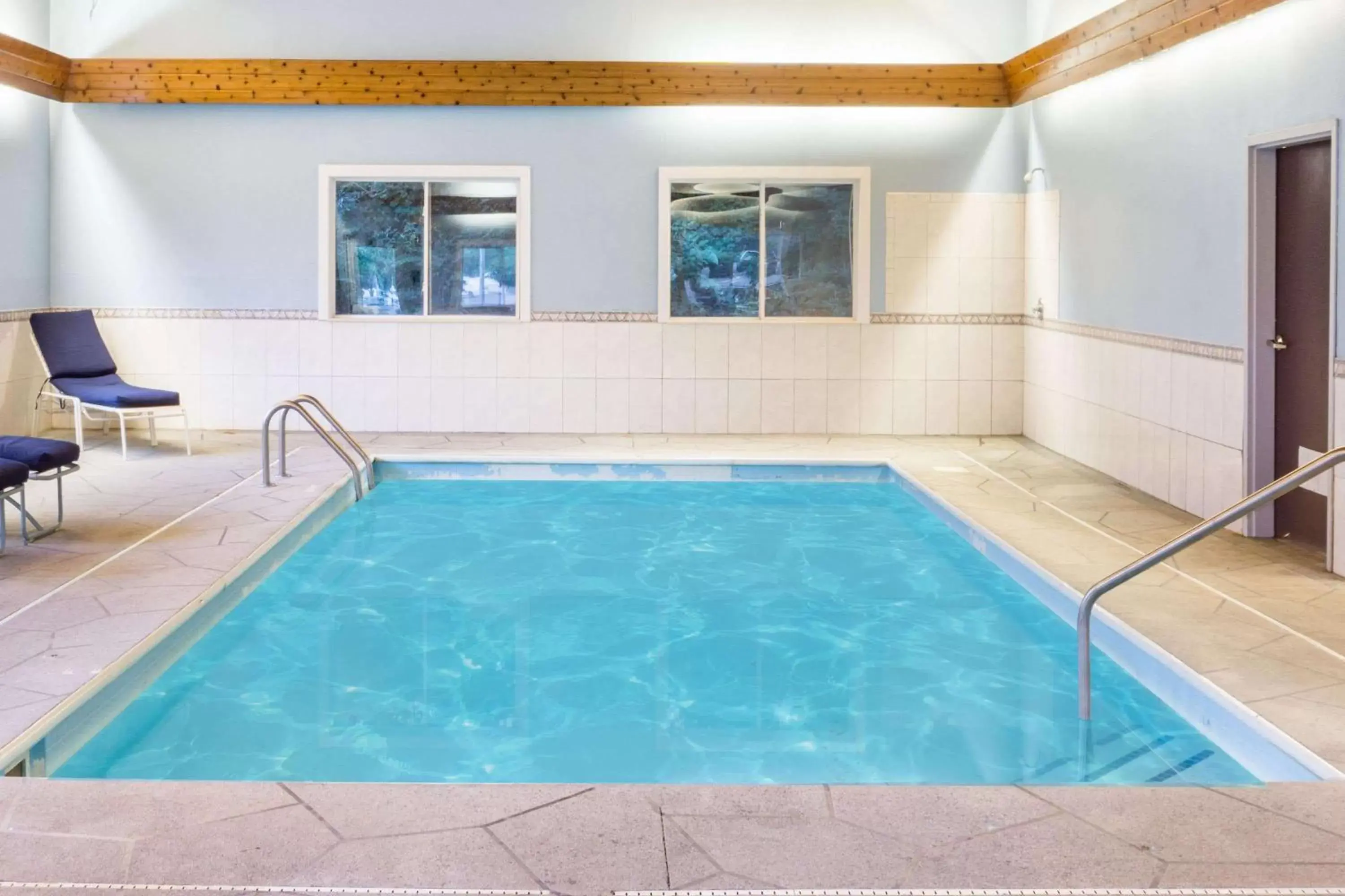 Pool view, Swimming Pool in Baymont by Wyndham Piqua