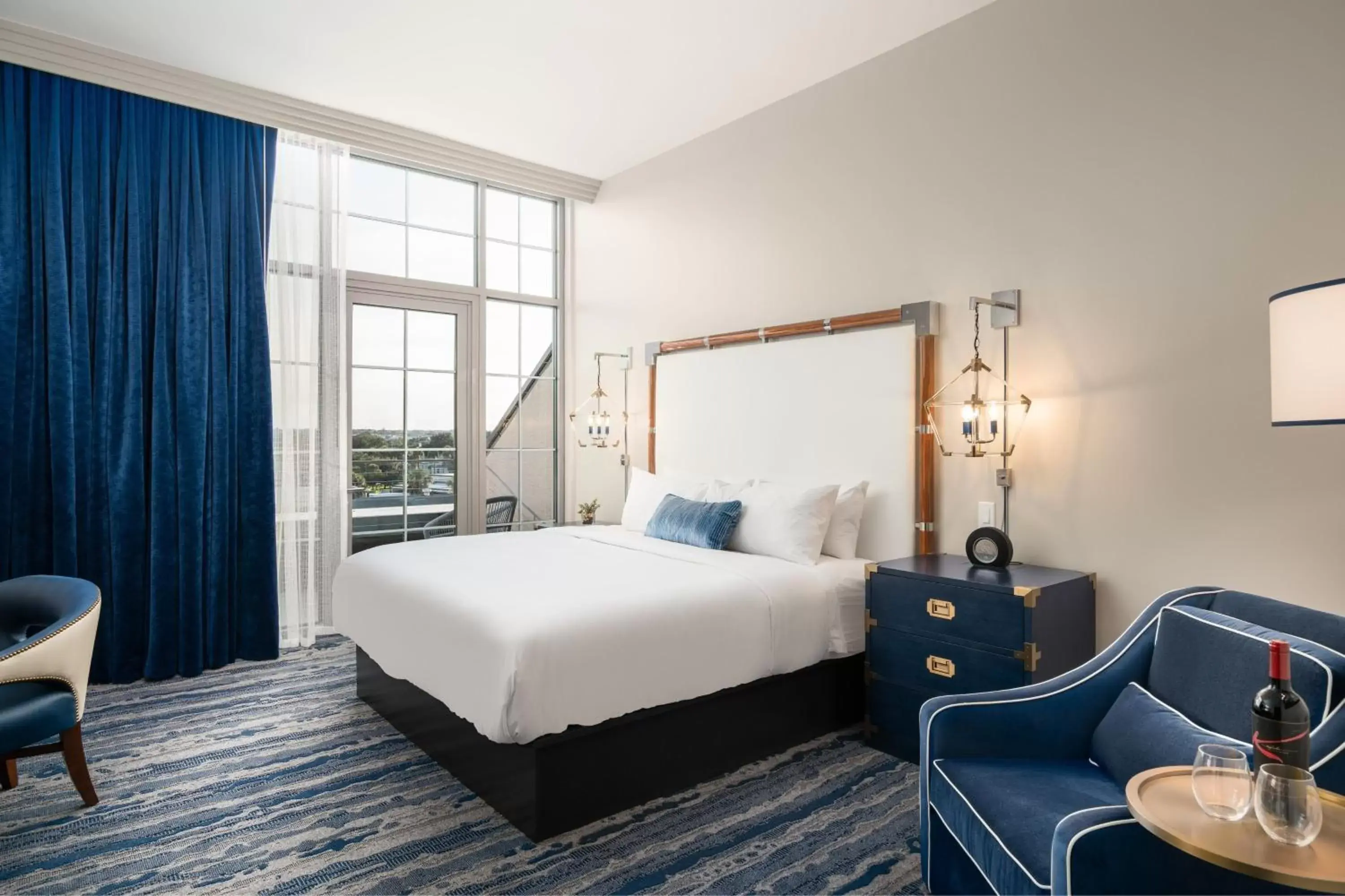 Photo of the whole room, Bed in JW Marriott Savannah Plant Riverside District