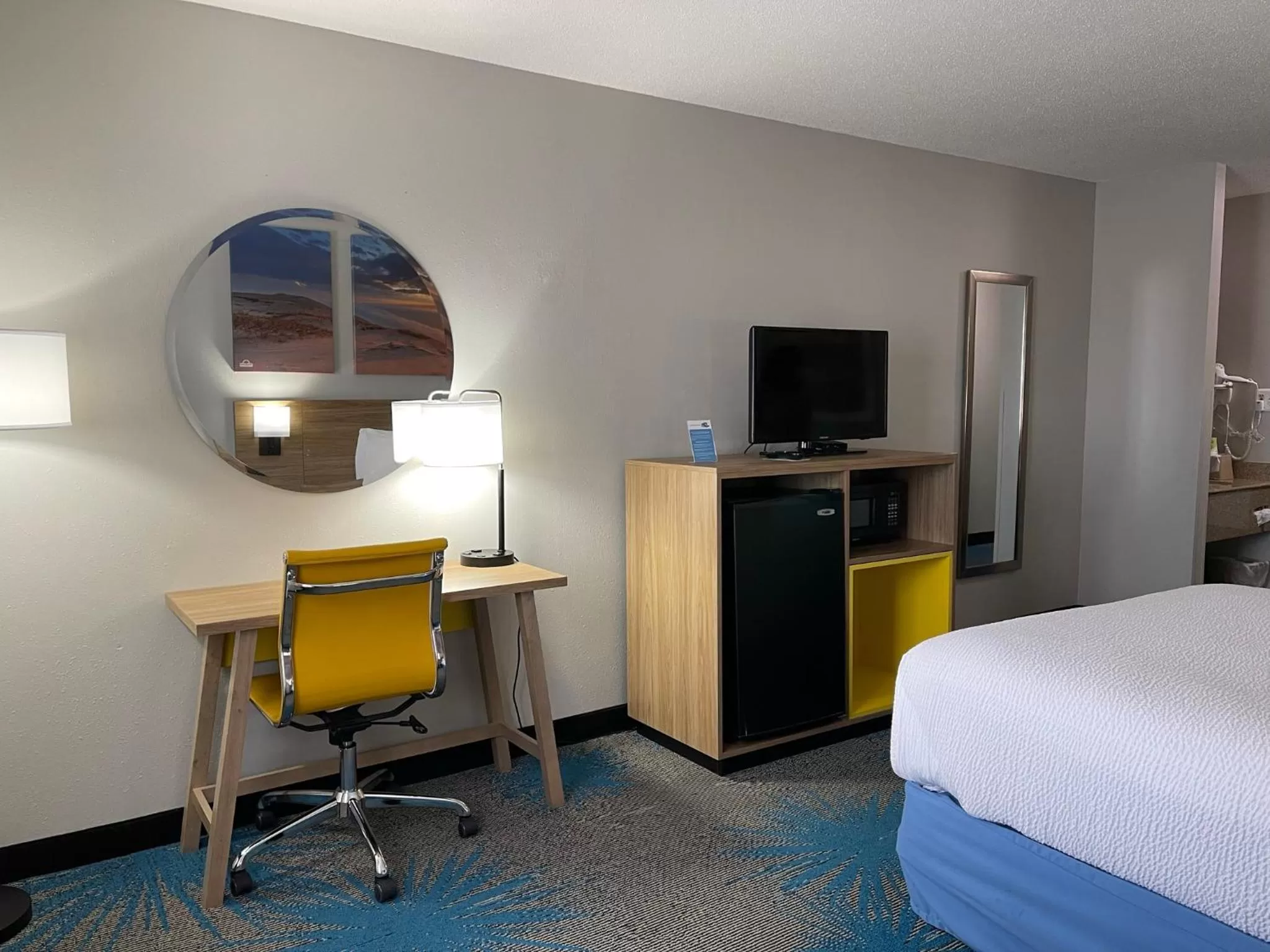 Bed in Days Inn by Wyndham Colby