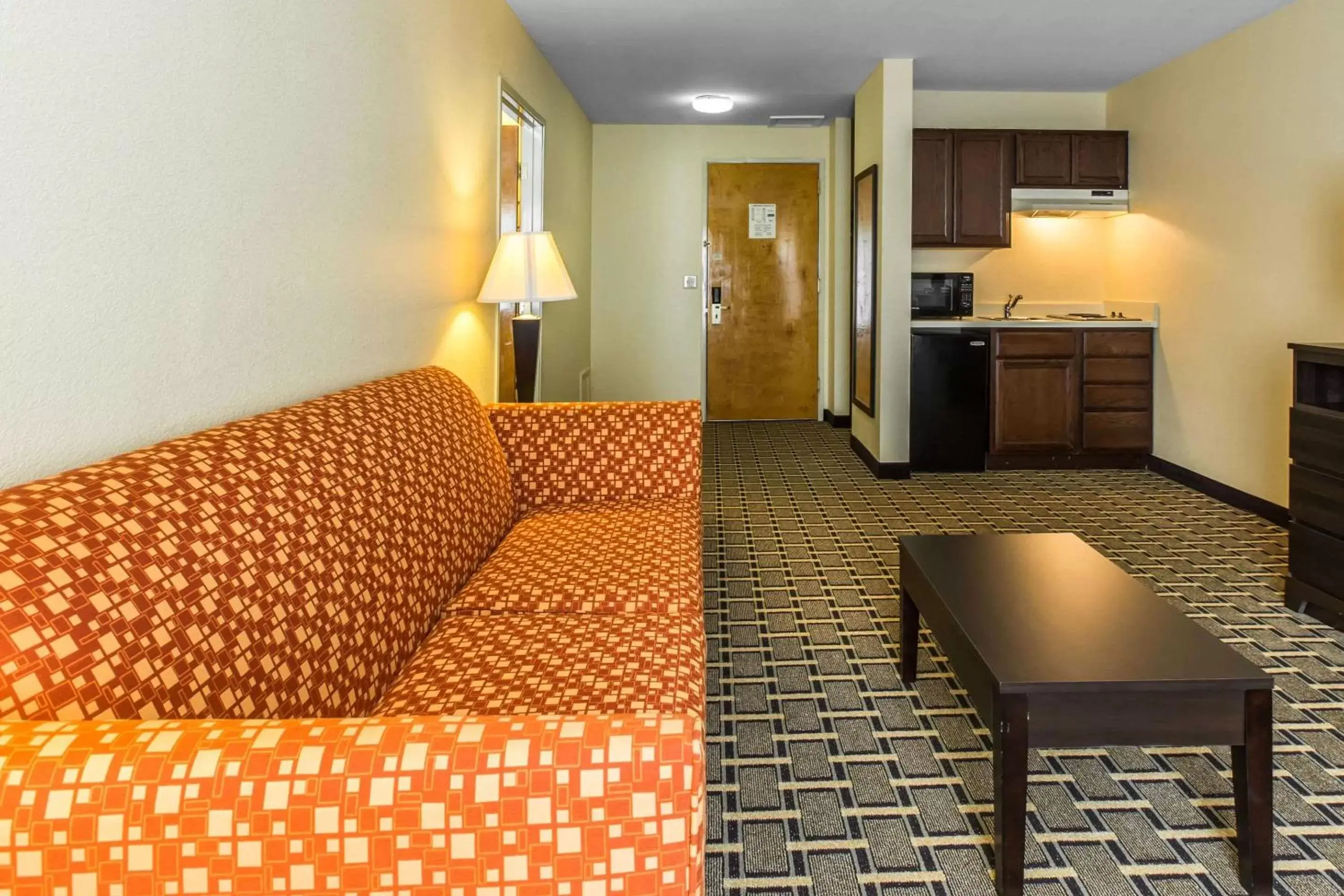 Bedroom, Seating Area in Quality Inn West of Asheville