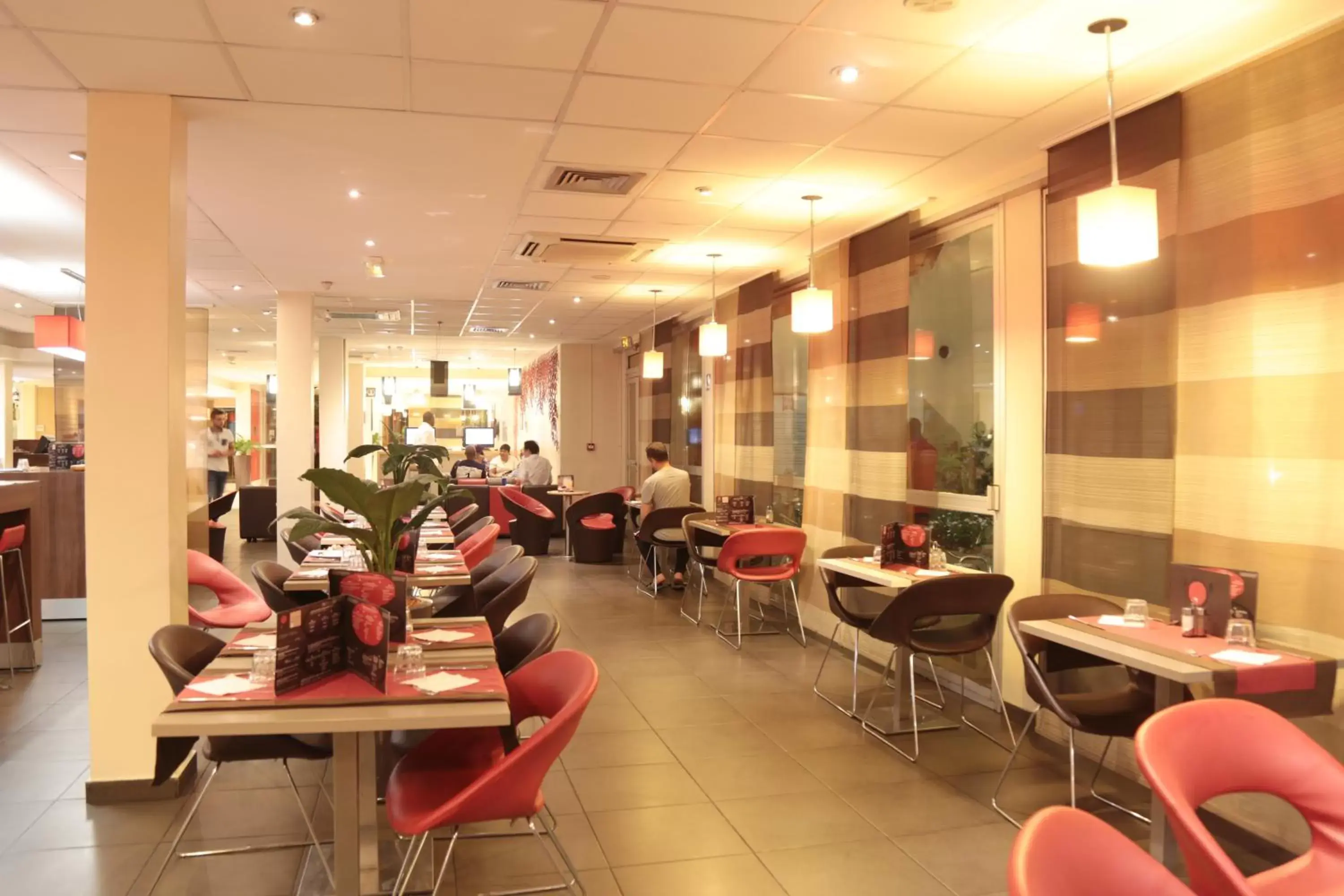 Restaurant/Places to Eat in Ibis Abidjan Marcory