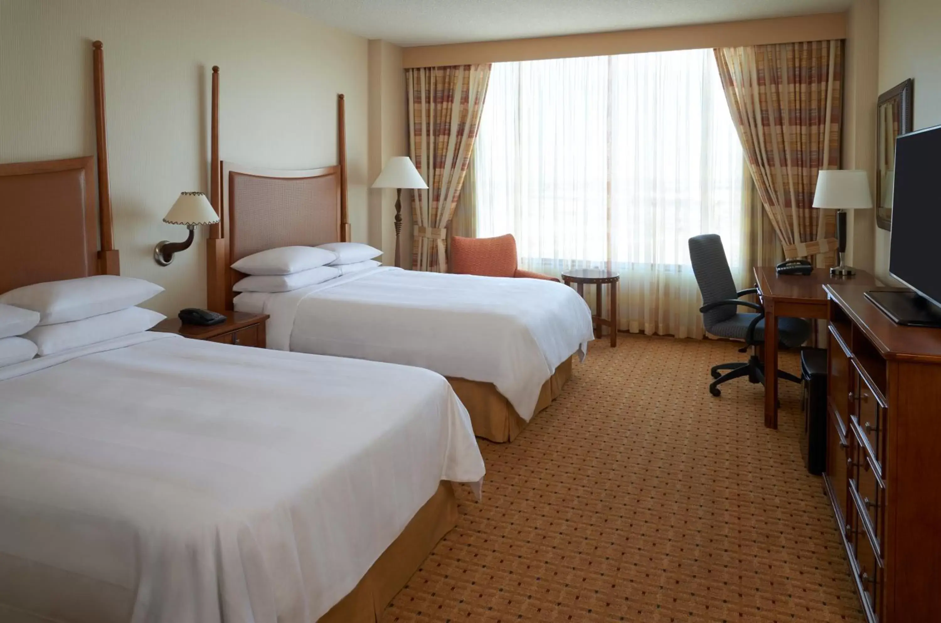 Photo of the whole room, Bed in River Cree Resort & Casino