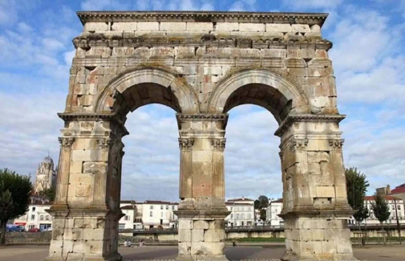 Nearby landmark in ibis Saintes