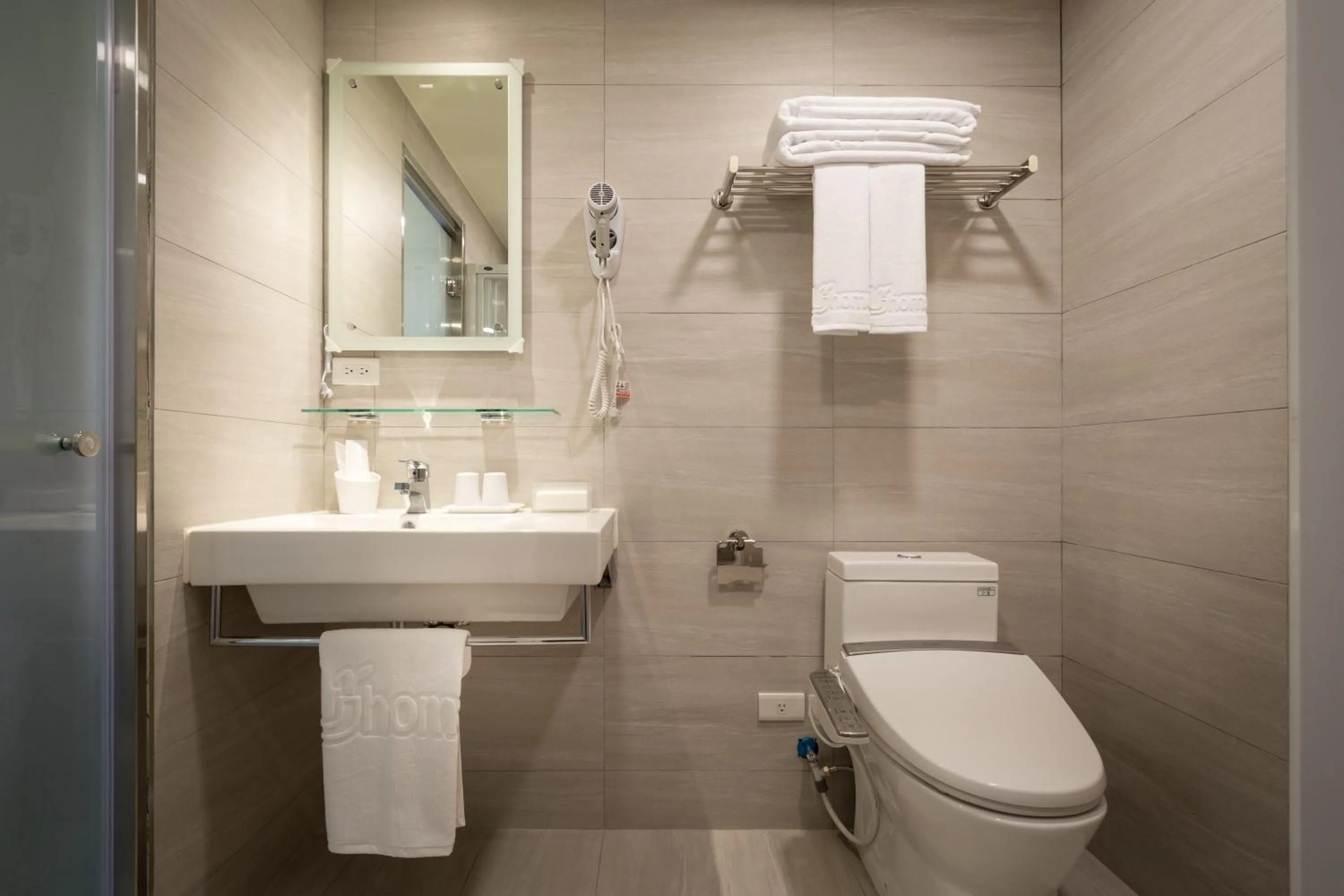 Bathroom in Urhome Hotel