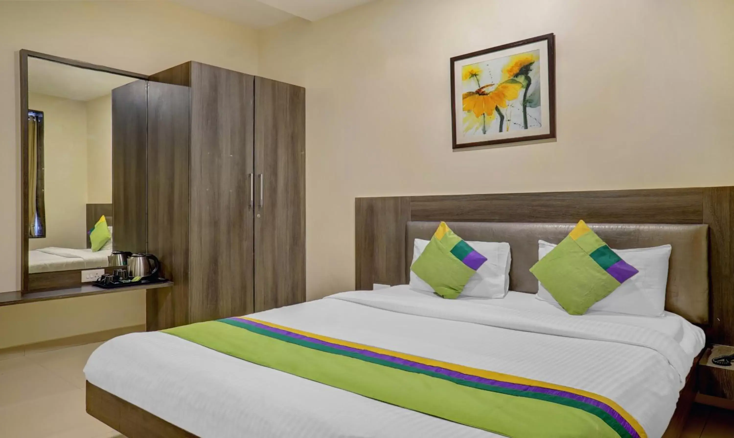 Bedroom, Bed in Treebo Bhagyashree Executive Bedroom, Bed in Treebo Bhagyashree Executive