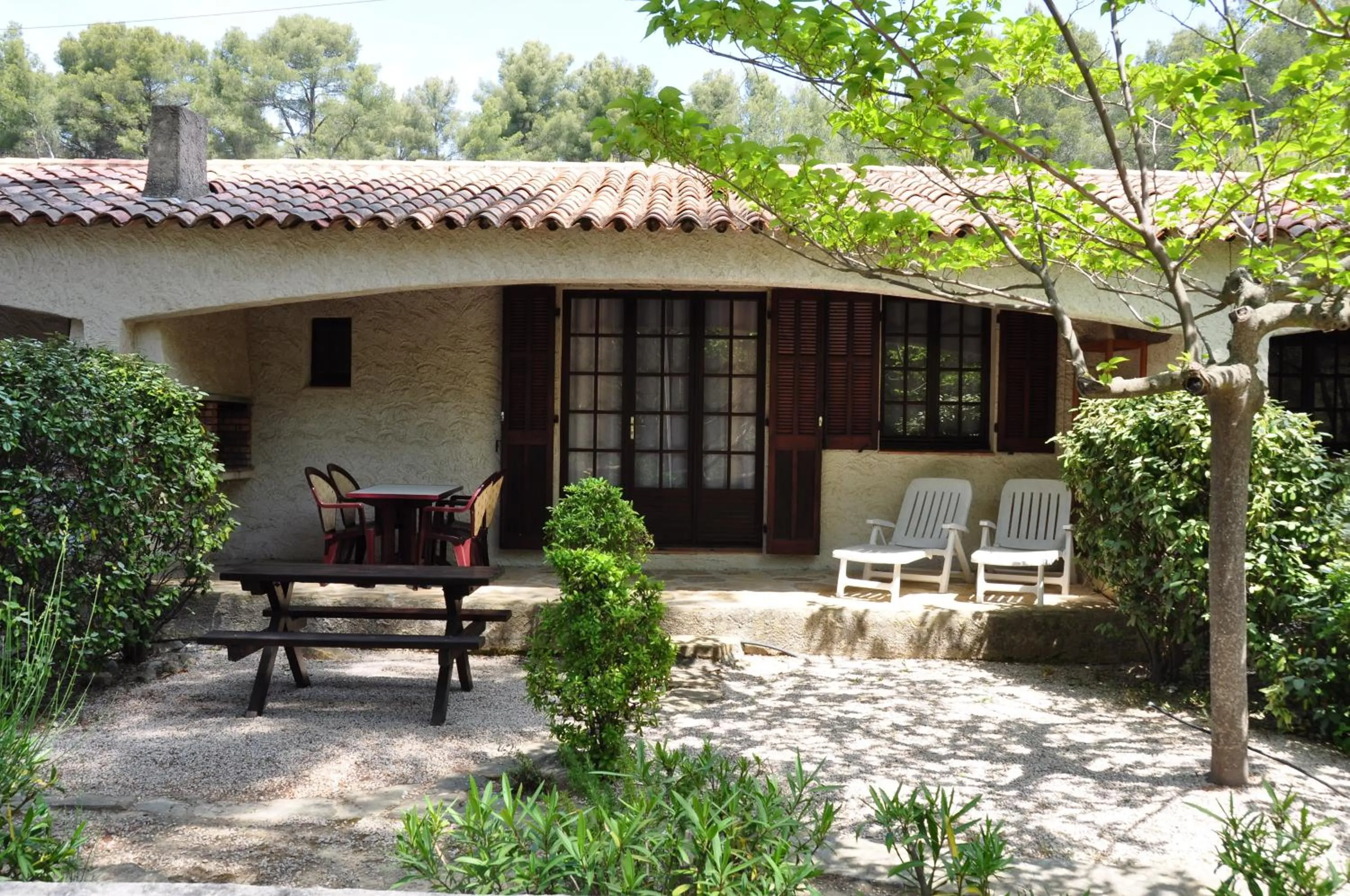 Facade/entrance in La Cigalière
