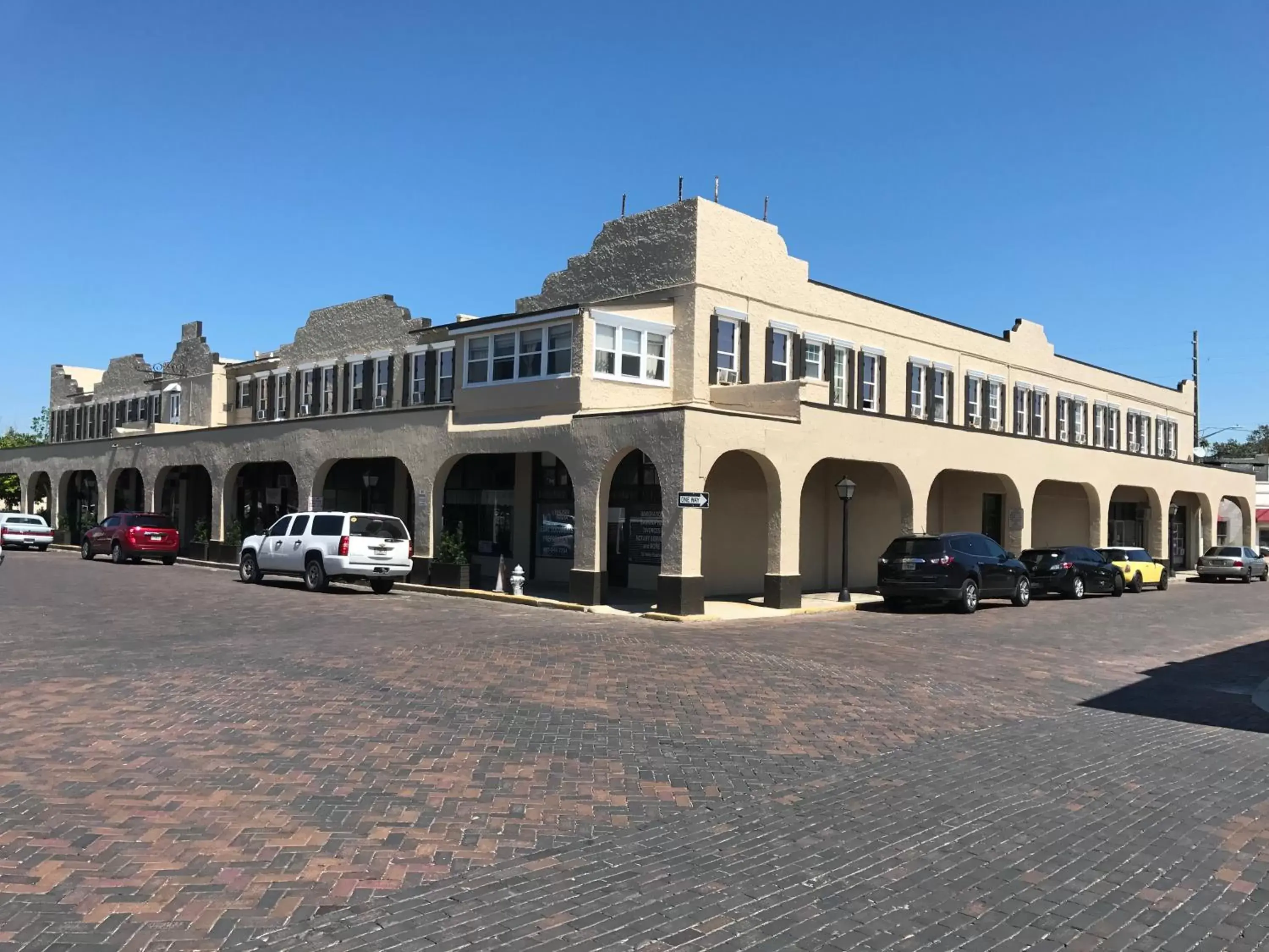 Facade/entrance, Property Building in Hunter Arms Hotel