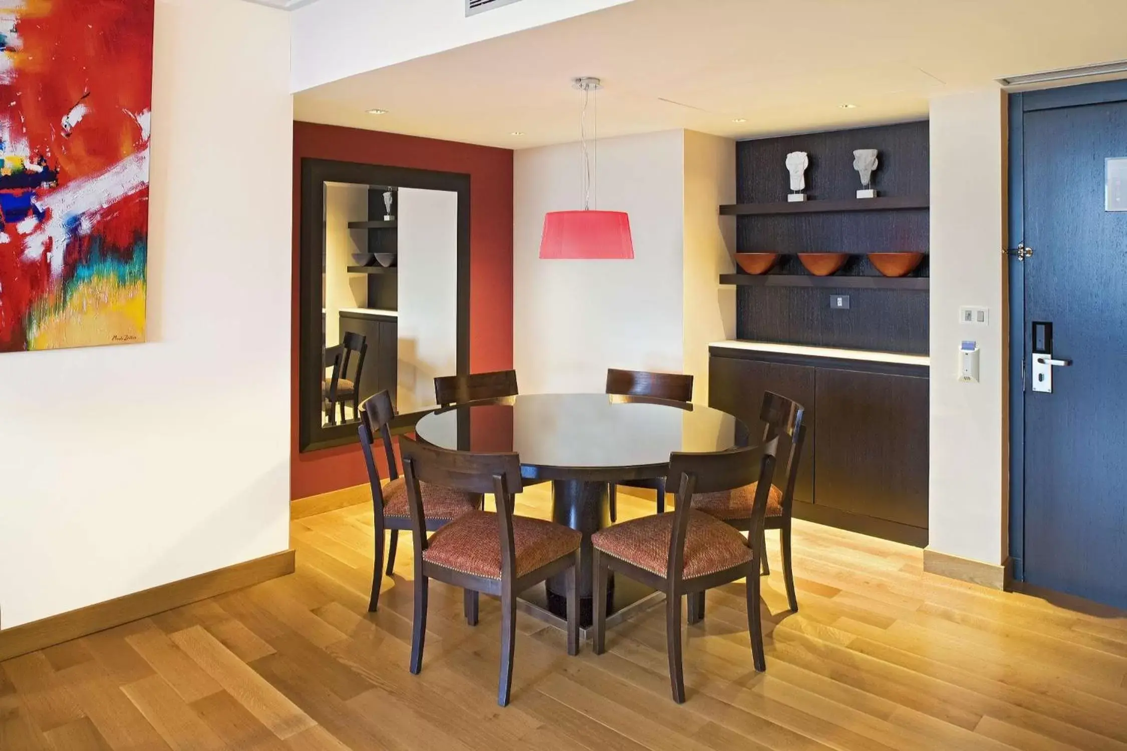 Living room, Dining Area in Hilton Buenos Aires