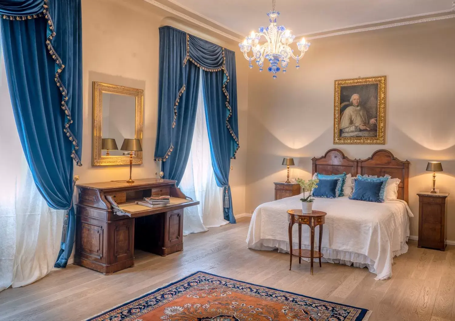 Photo of the whole room in Palazzo Cavagna Sangiuliani