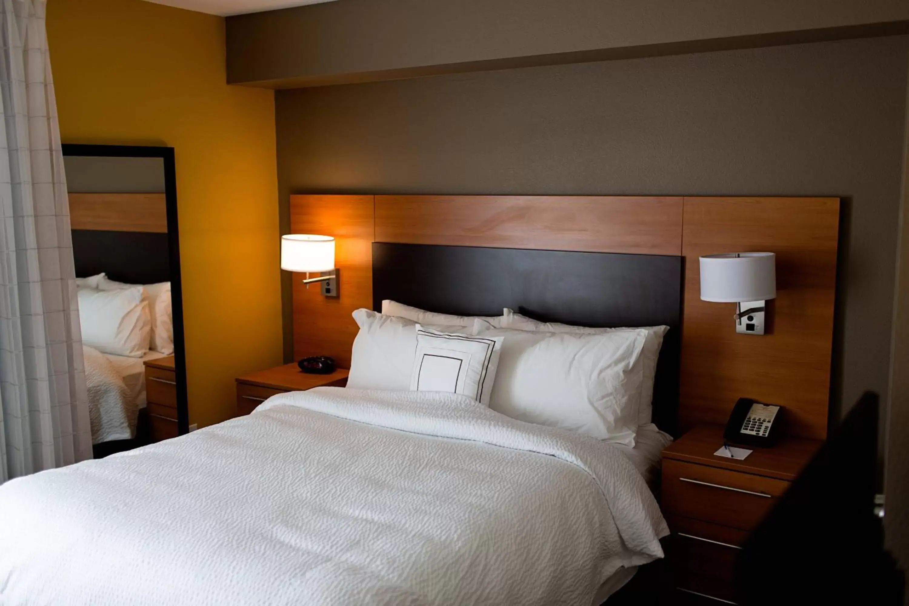 Bedroom, Bed in TownePlace Suites by Marriott Lancaster
