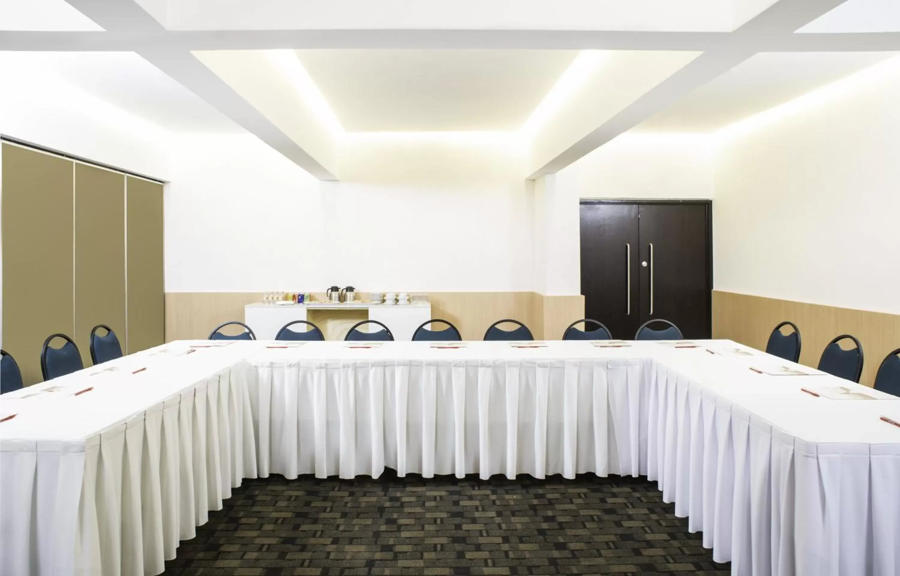 Meeting/conference room in Fiesta Inn Monterrey Valle
