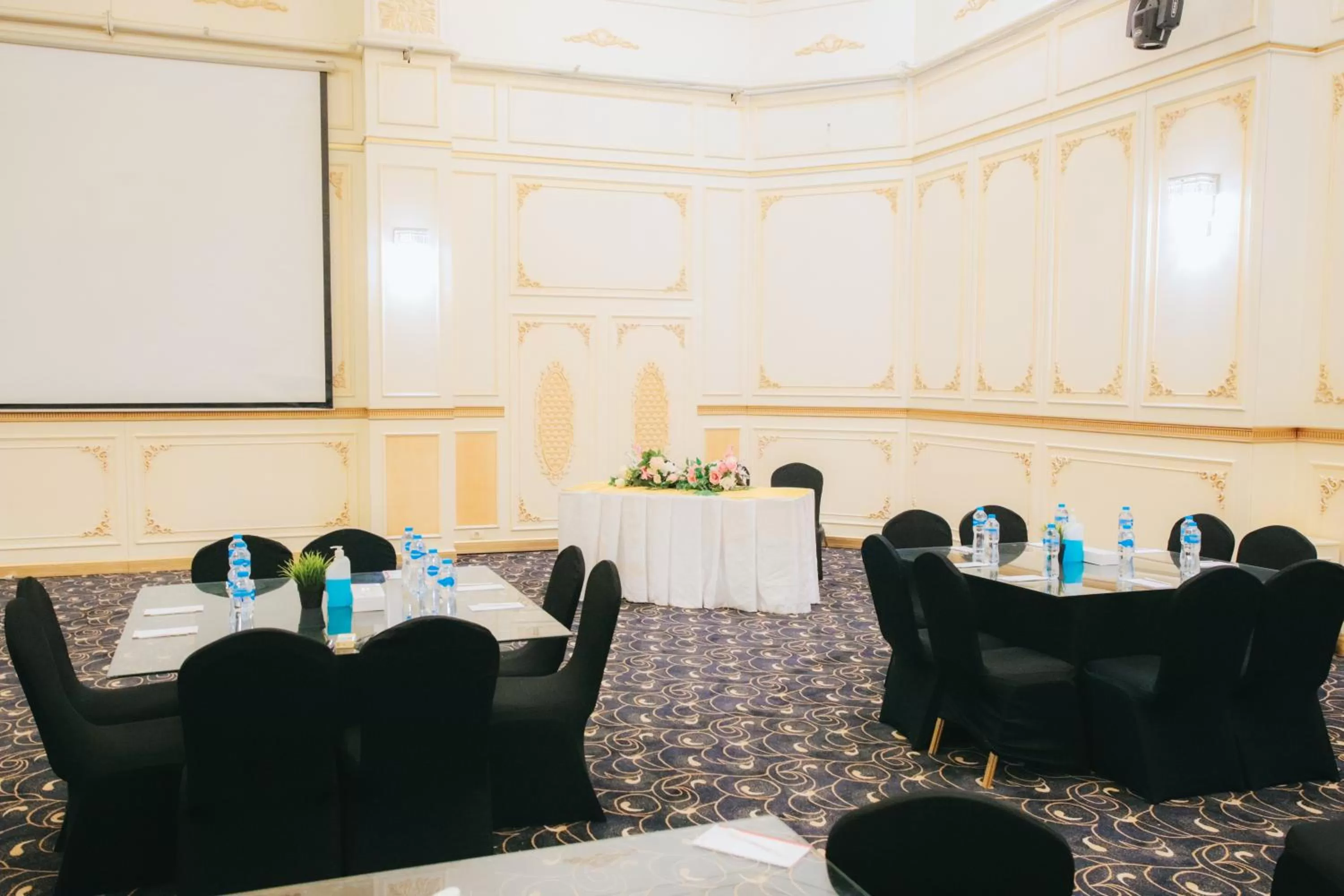 Business facilities in Aracan Portsaid