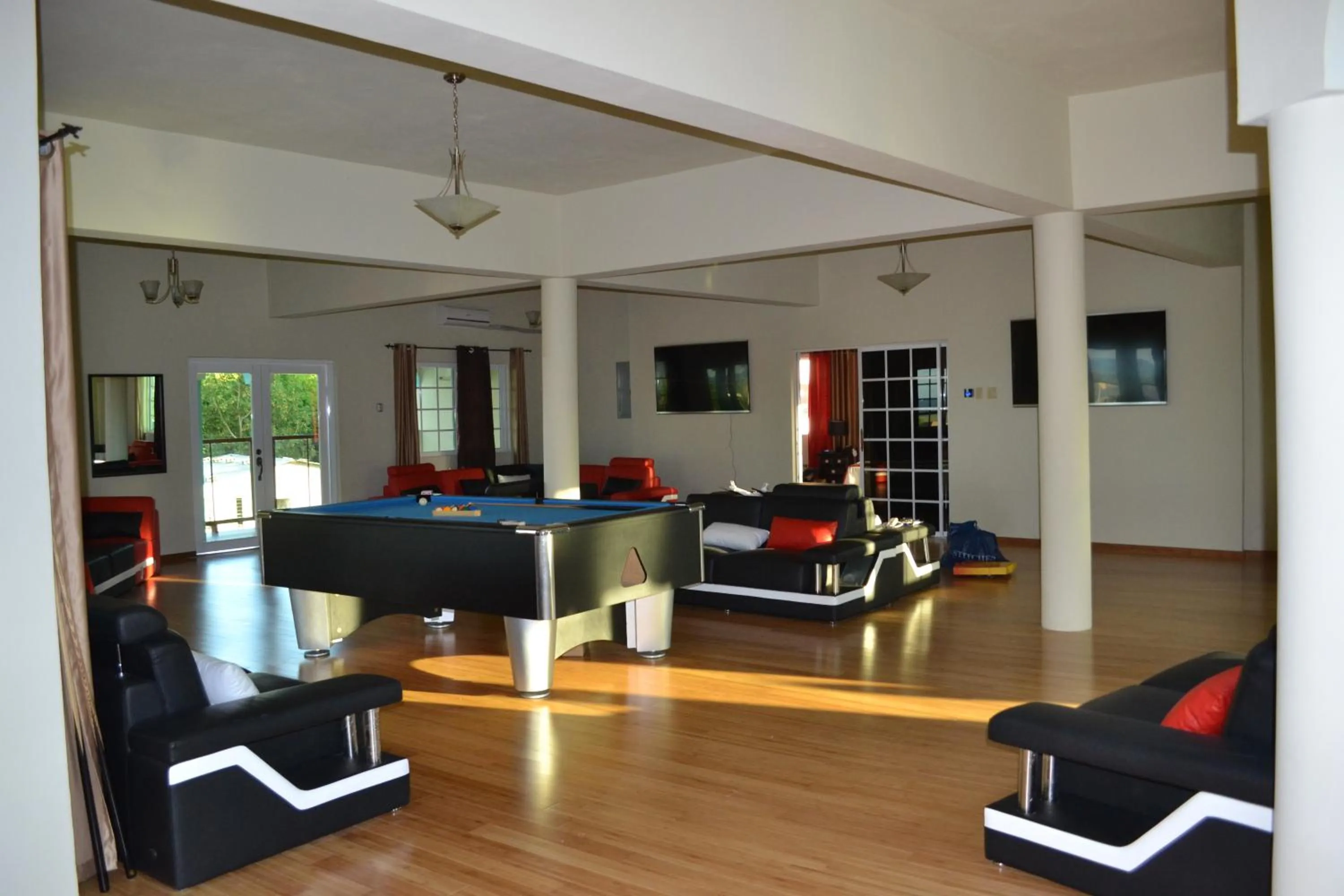 Day, Billiards in Skyblue Resort Negril