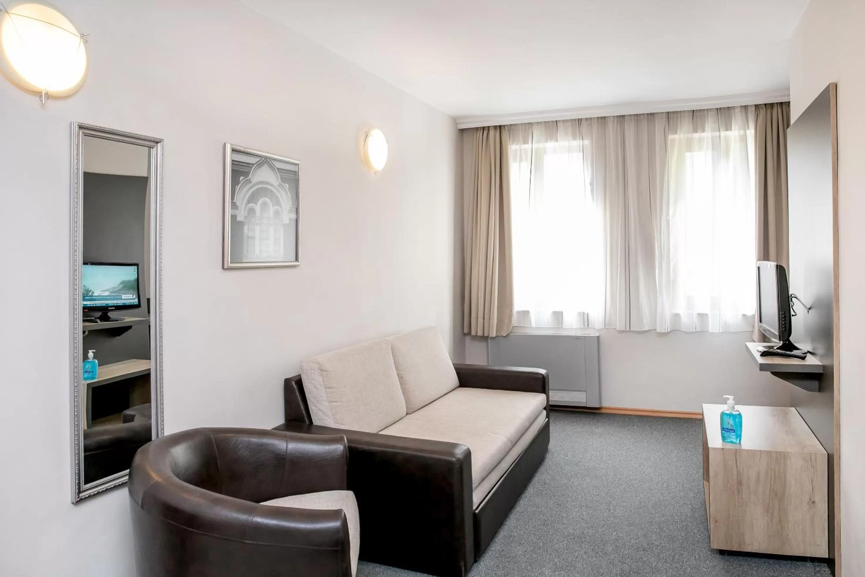 TV and multimedia in Hotel Niky