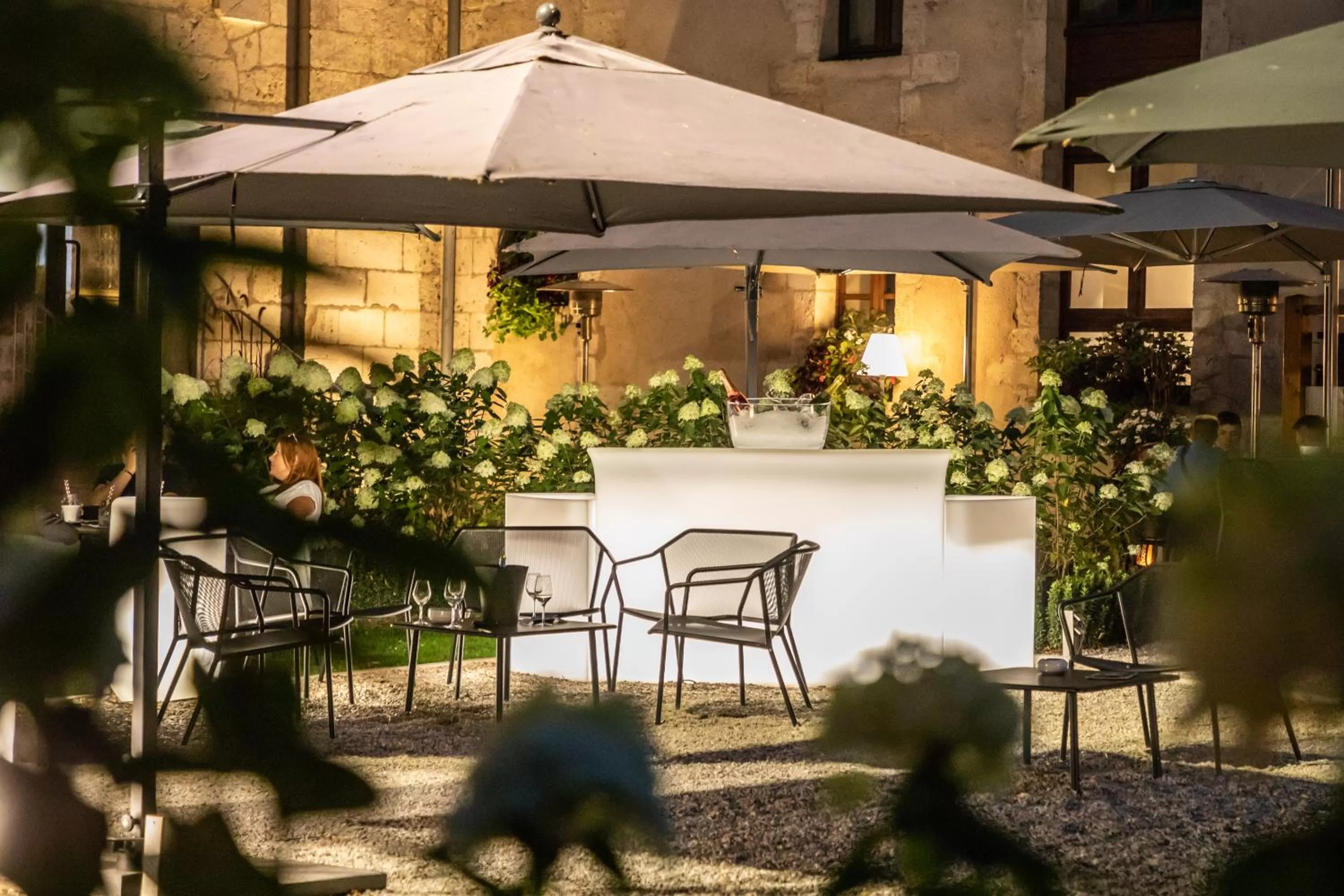 Patio in Hotel De Bourbon Grand Hotel Mercure Bourges
