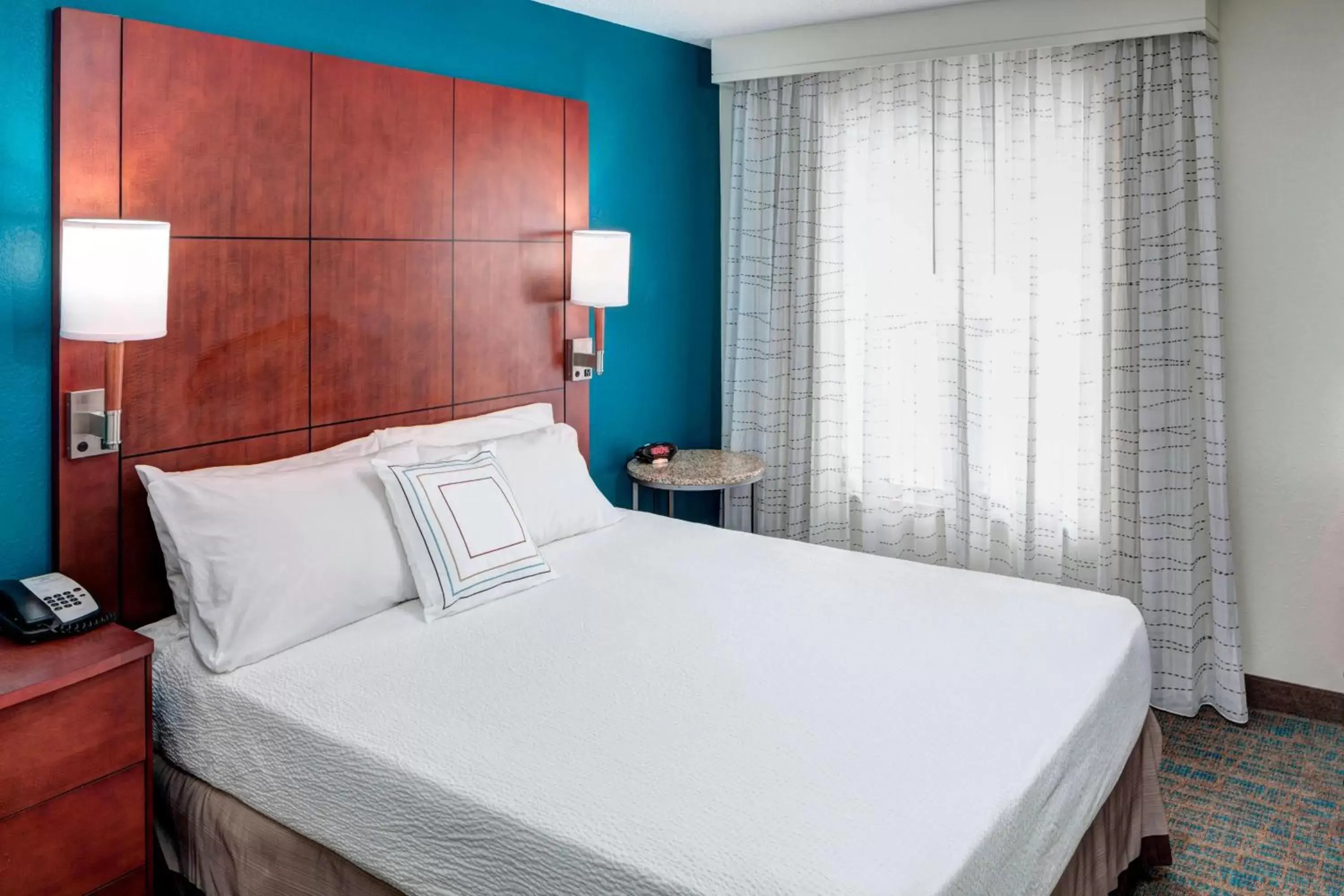 Bedroom, Bed in Residence Inn by Marriott Hattiesburg