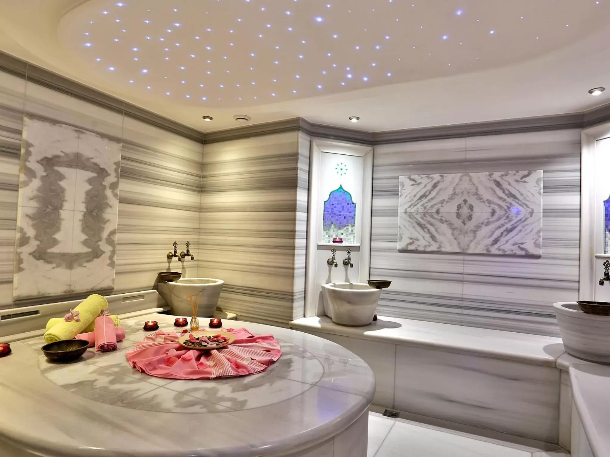 Public Bath in Hotel Zurich Istanbul