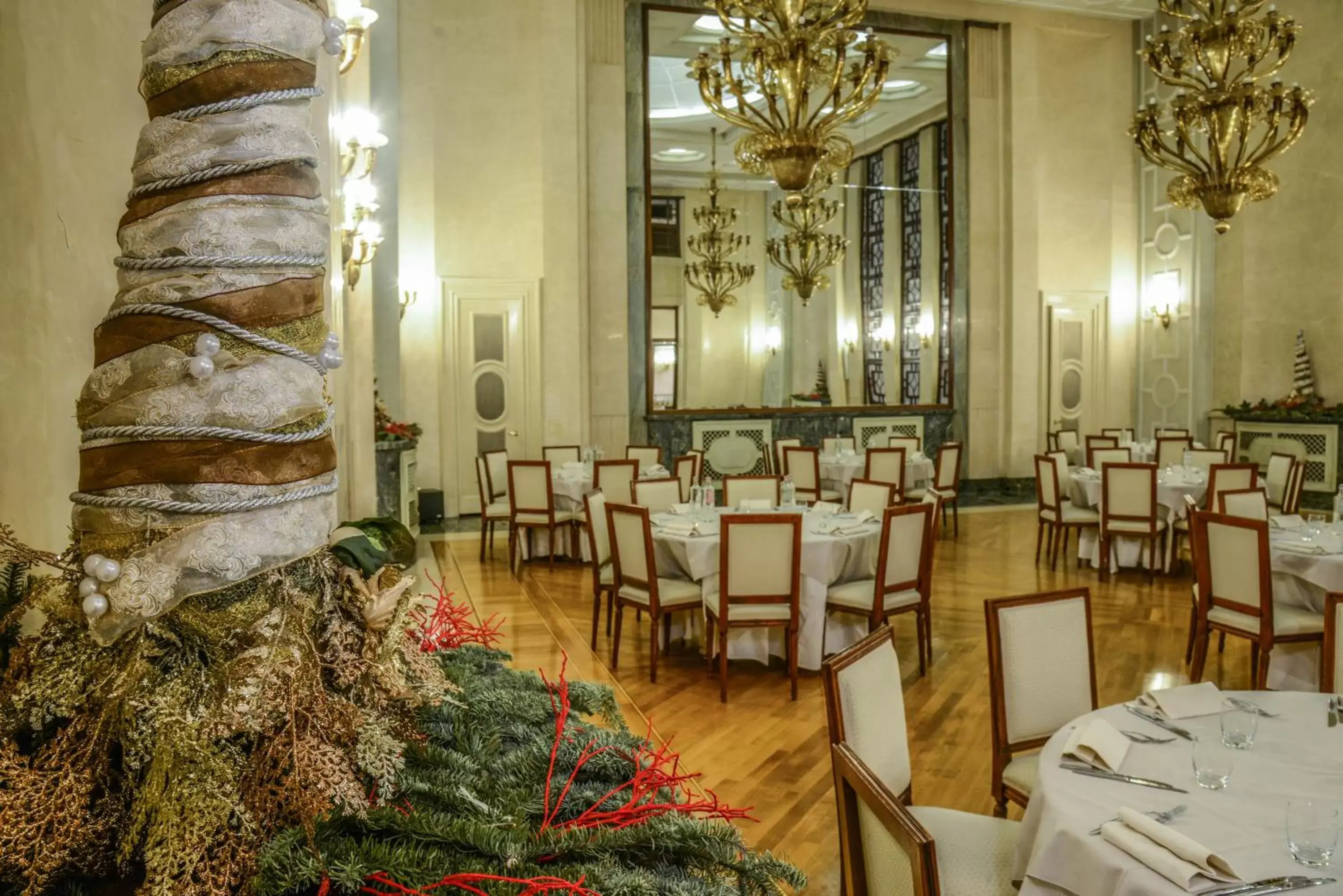 Restaurant/Places to Eat in Hotel Vittoria