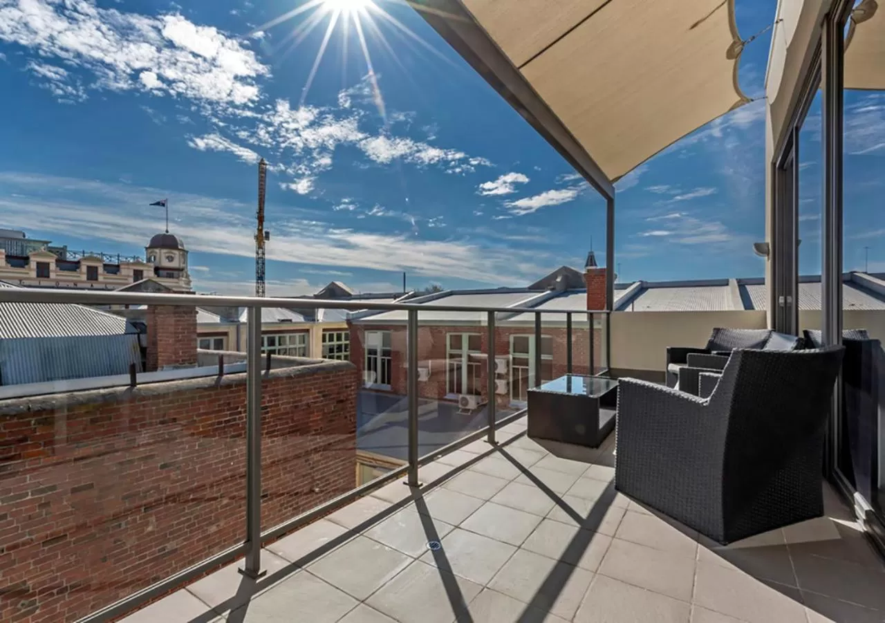 Balcony/Terrace in New Haus by Hougoumont Hotel, former Bannister 22
