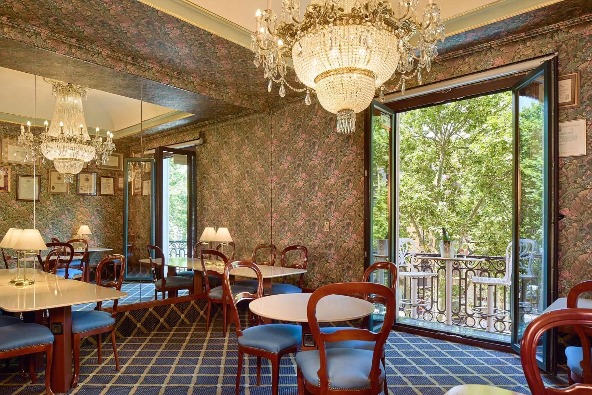 Living room in Hotel Continental Barcelona