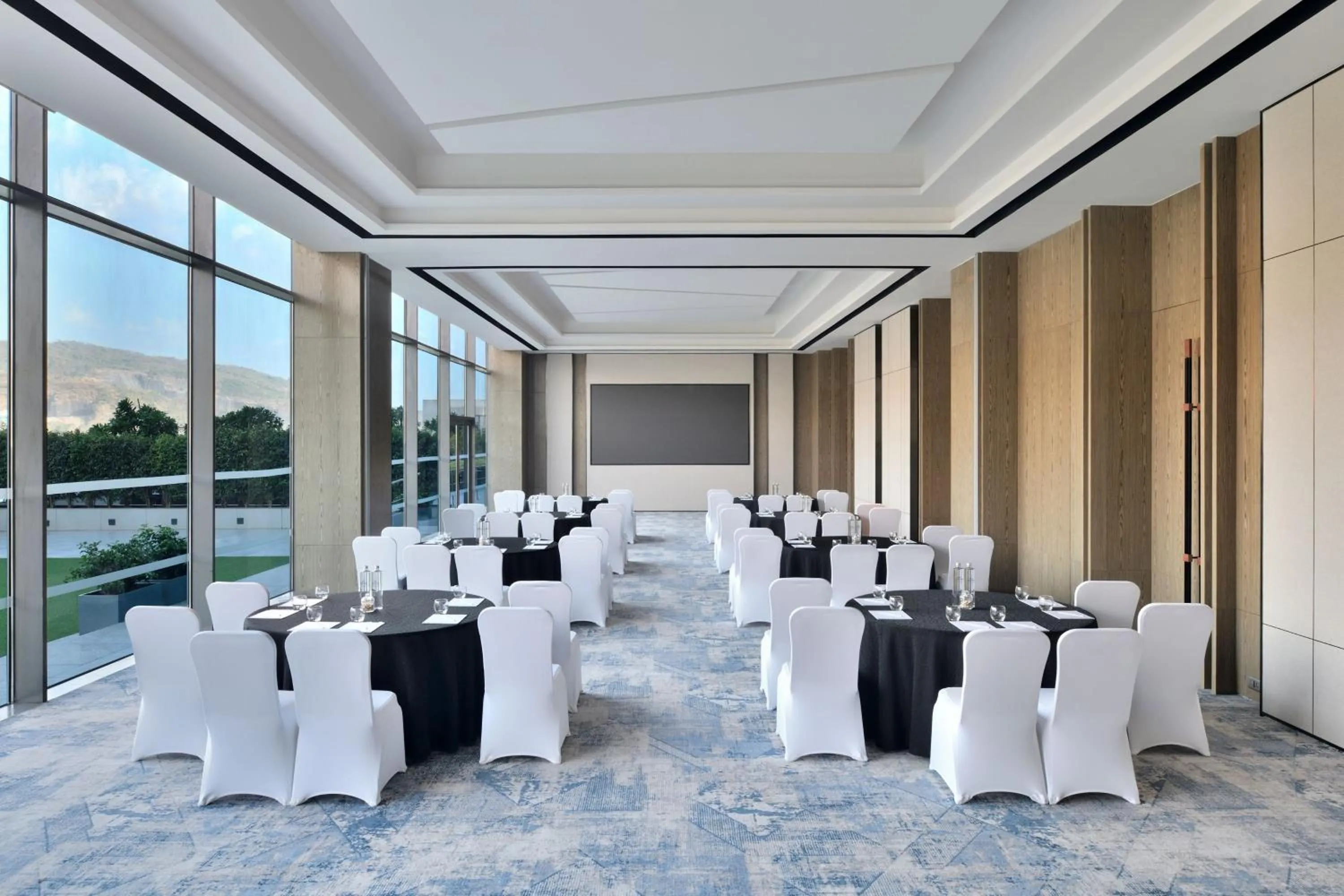 Meeting/conference room in Marriott Executive Apartments Navi Mumbai