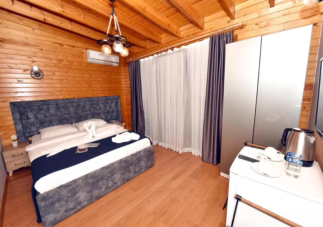 Bed in Royal Palace Hotel