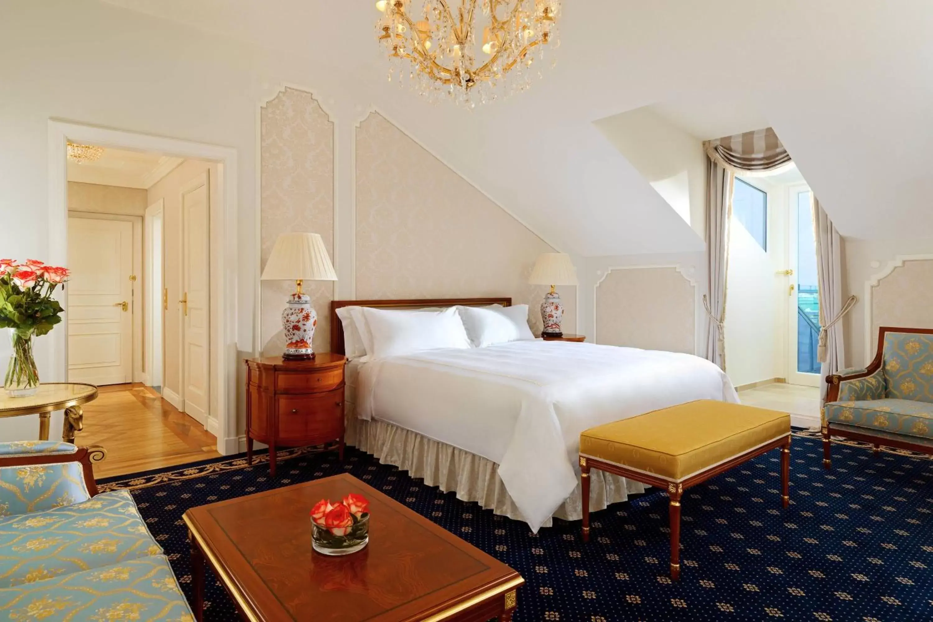 Photo of the whole room, Bed in Hotel Imperial, a Luxury Collection Hotel, Vienna