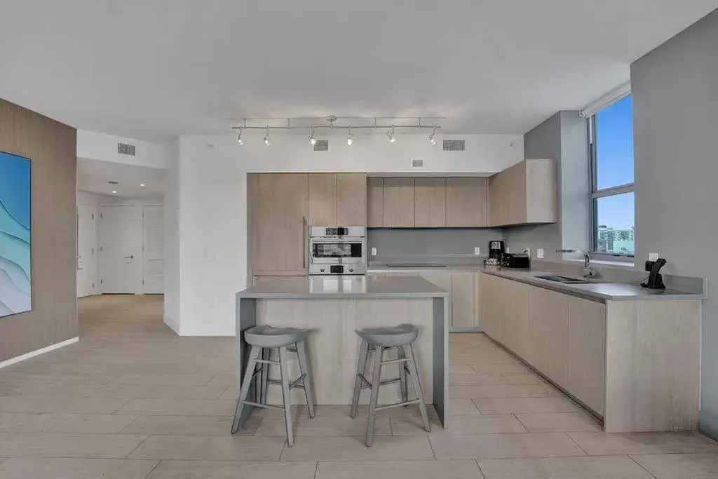 Kitchen/Kitchenette in Amazing Apartments at H Beach House