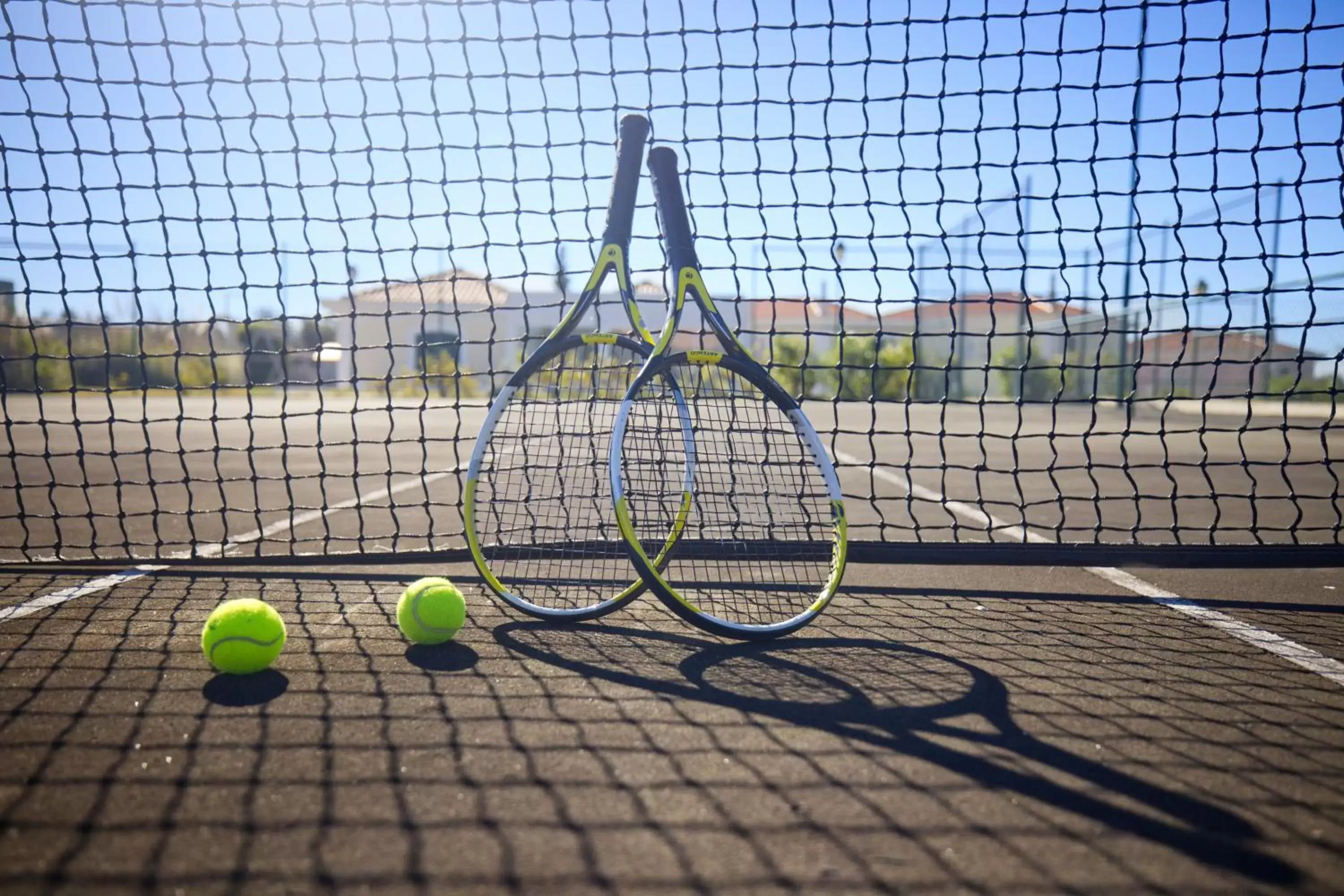 Tennis court in Cegonha Country Club