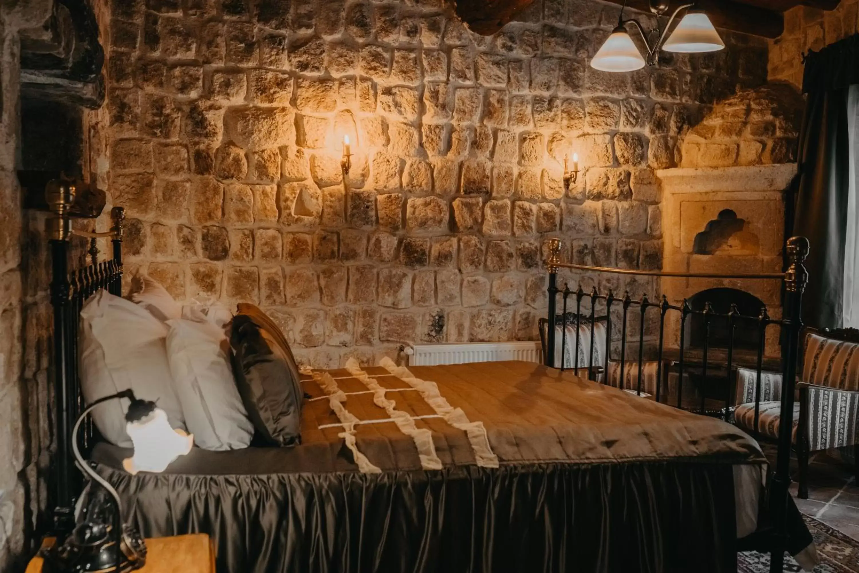 Bed in Dere Suites Cappadocia