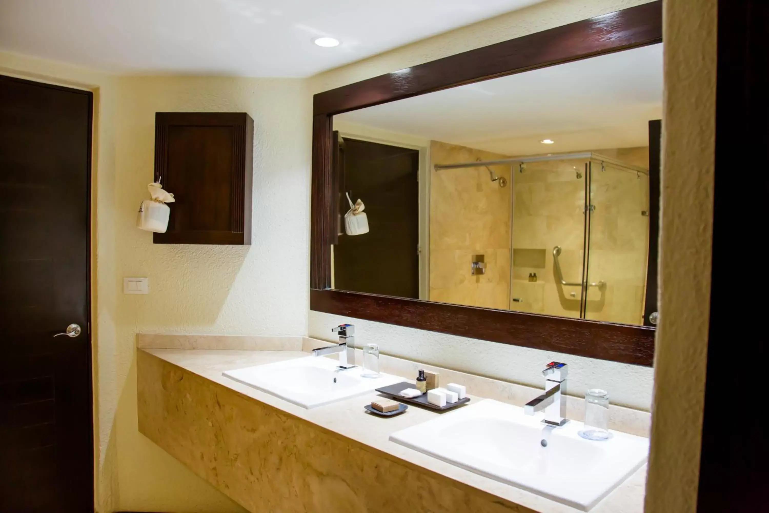 Bathroom in Casa Dorada Los Cabos Resort & Spa