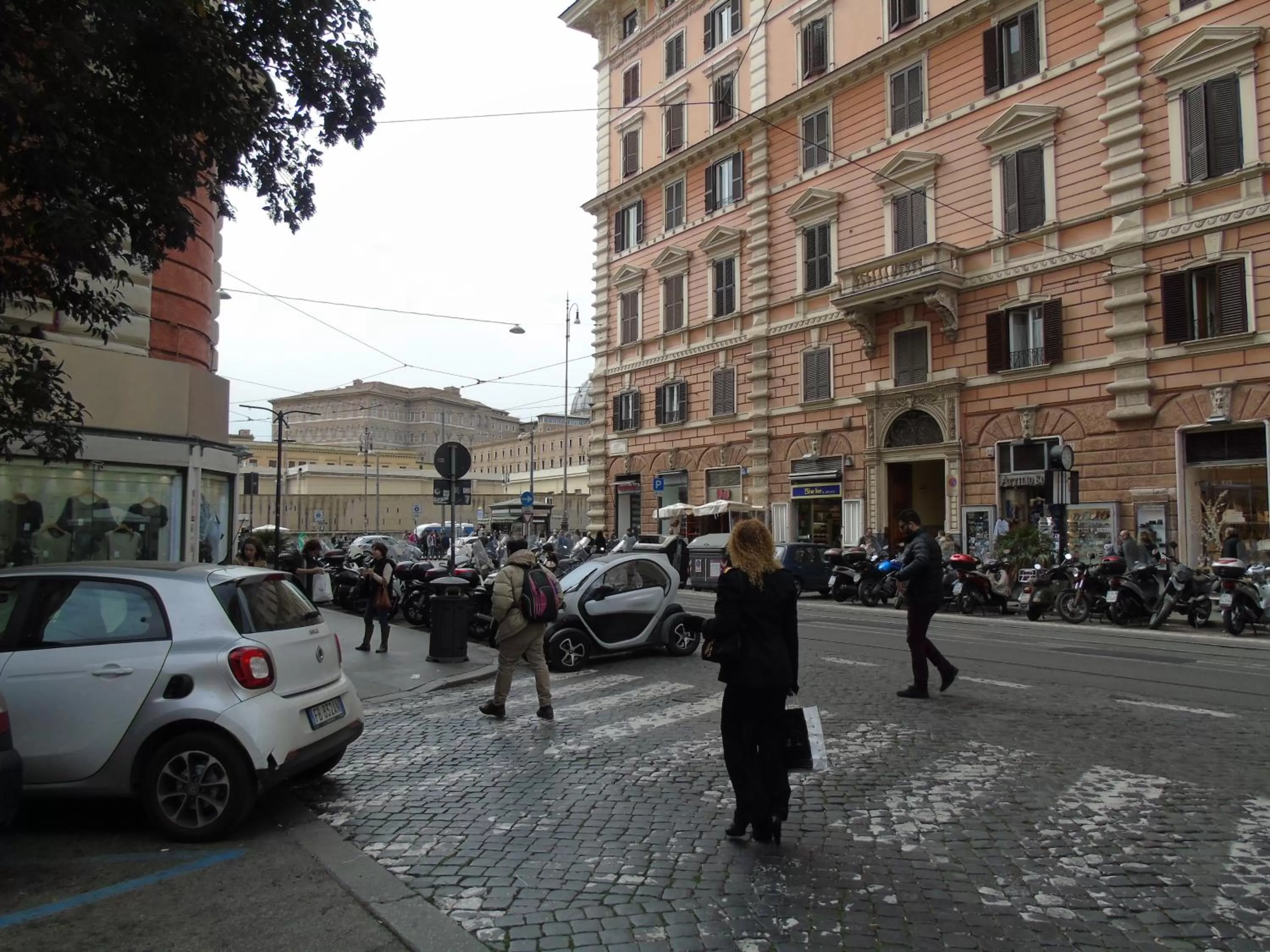 Facade/entrance in Room Inn Vatican