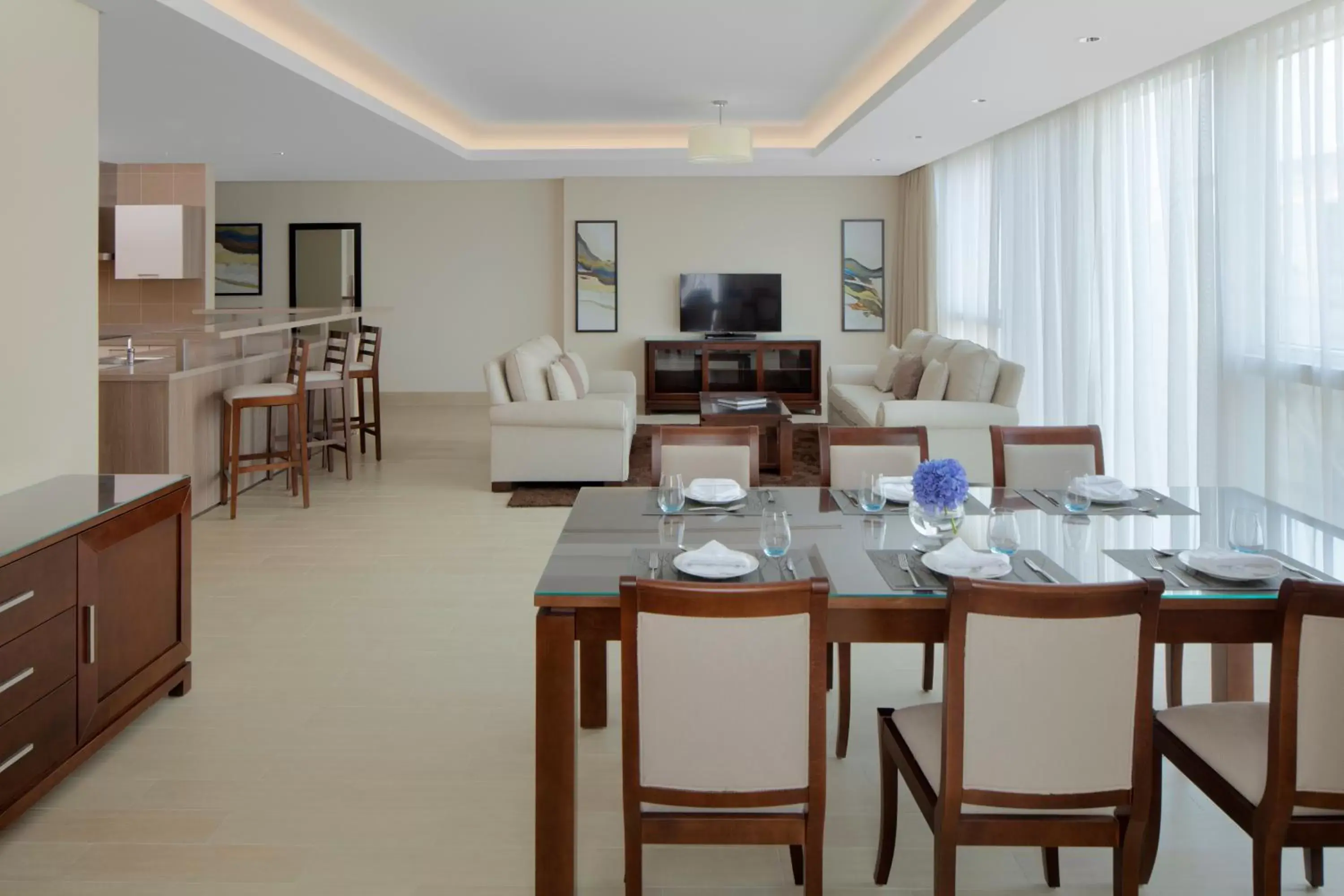 Living room, Restaurant/Places to Eat in Dusit Doha Hotel